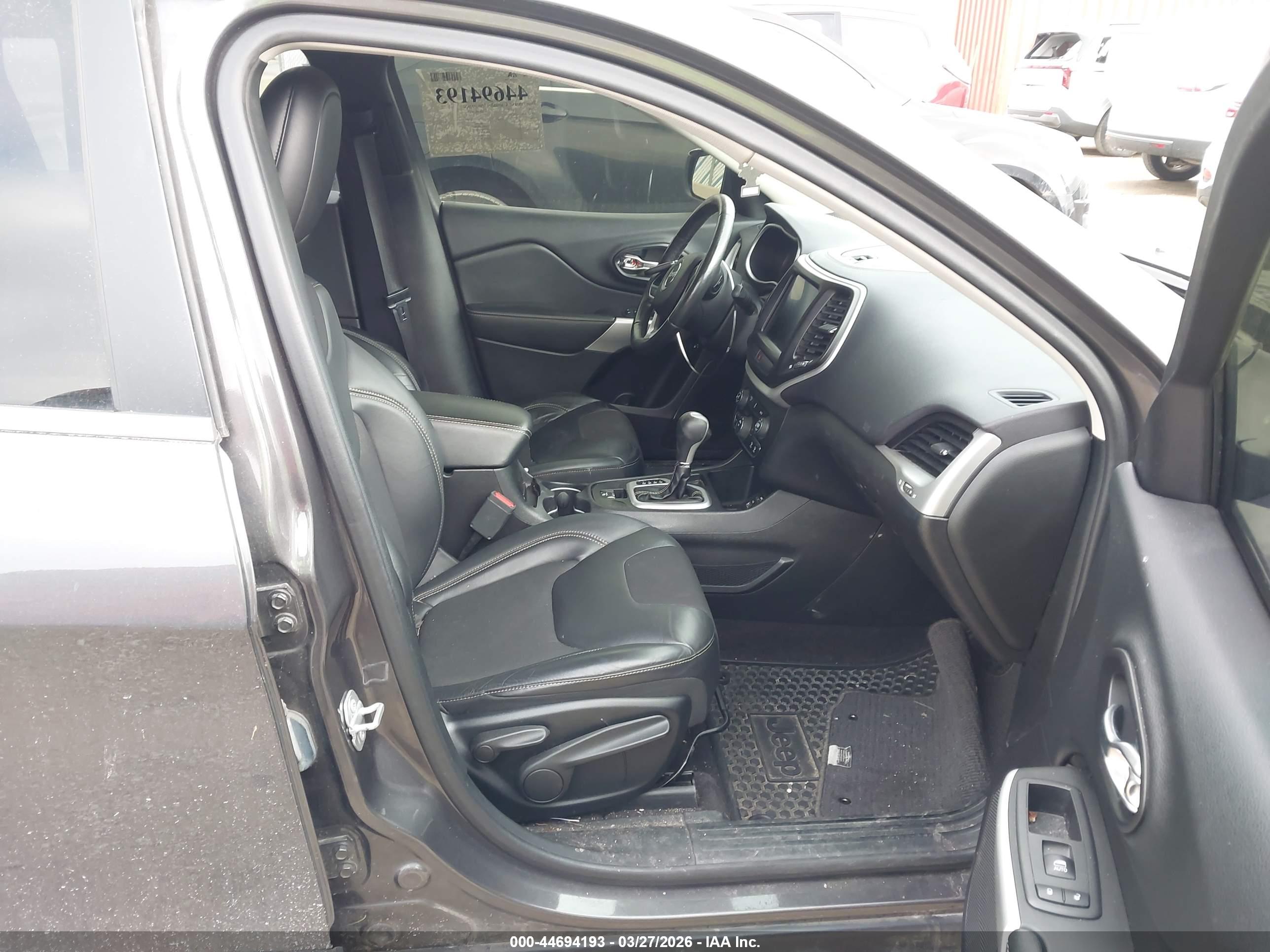 JEEP CHEROKEE image 5