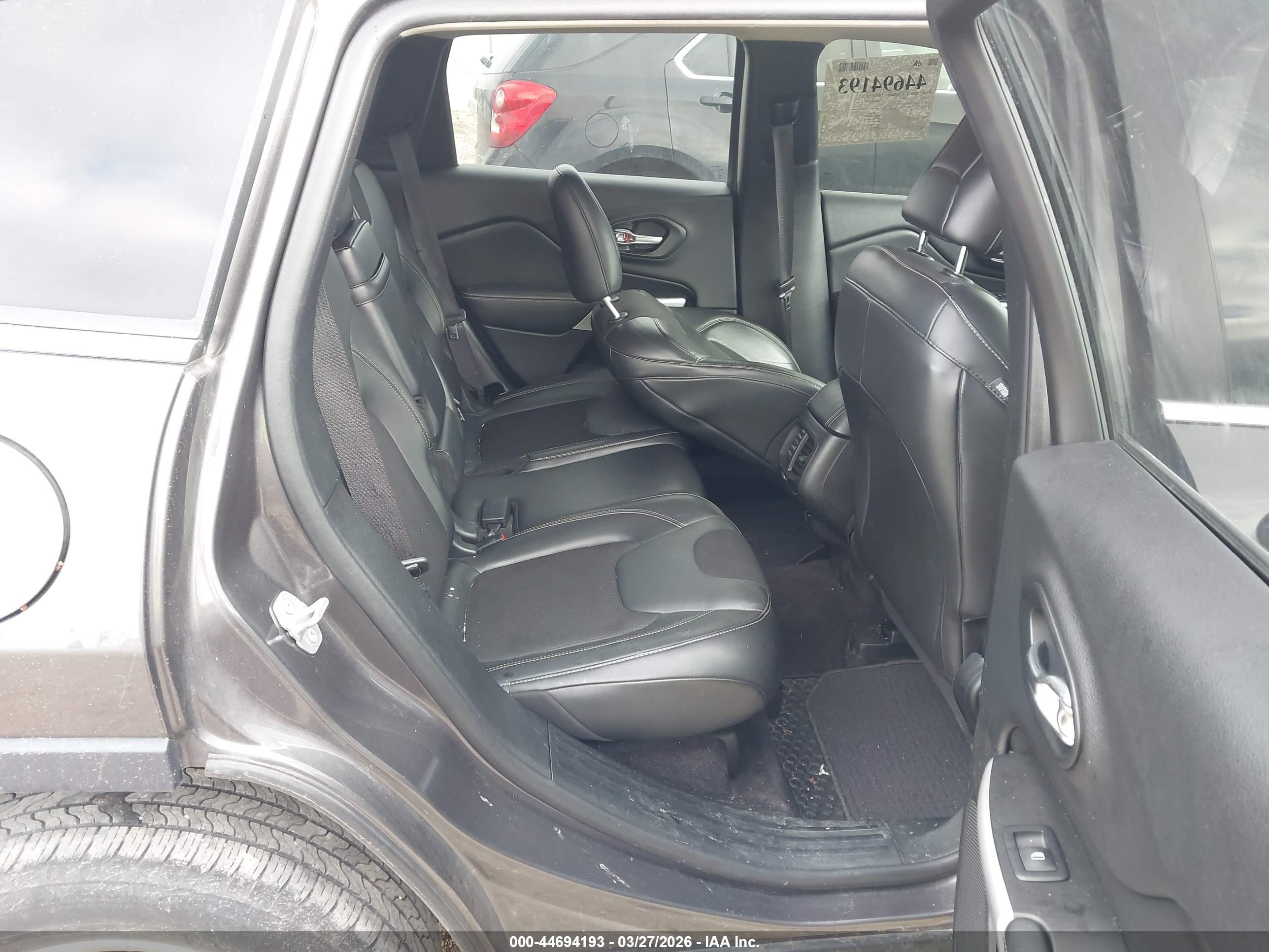 JEEP CHEROKEE image 8