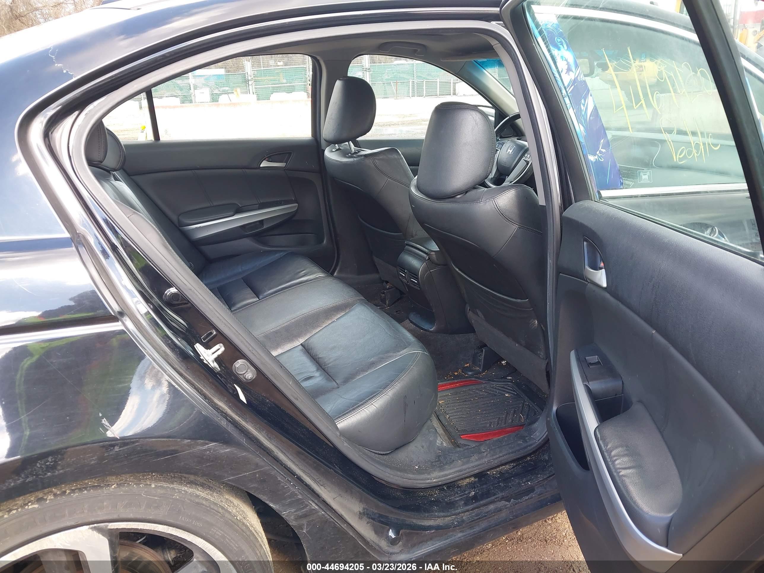 HONDA ACCORD image 8
