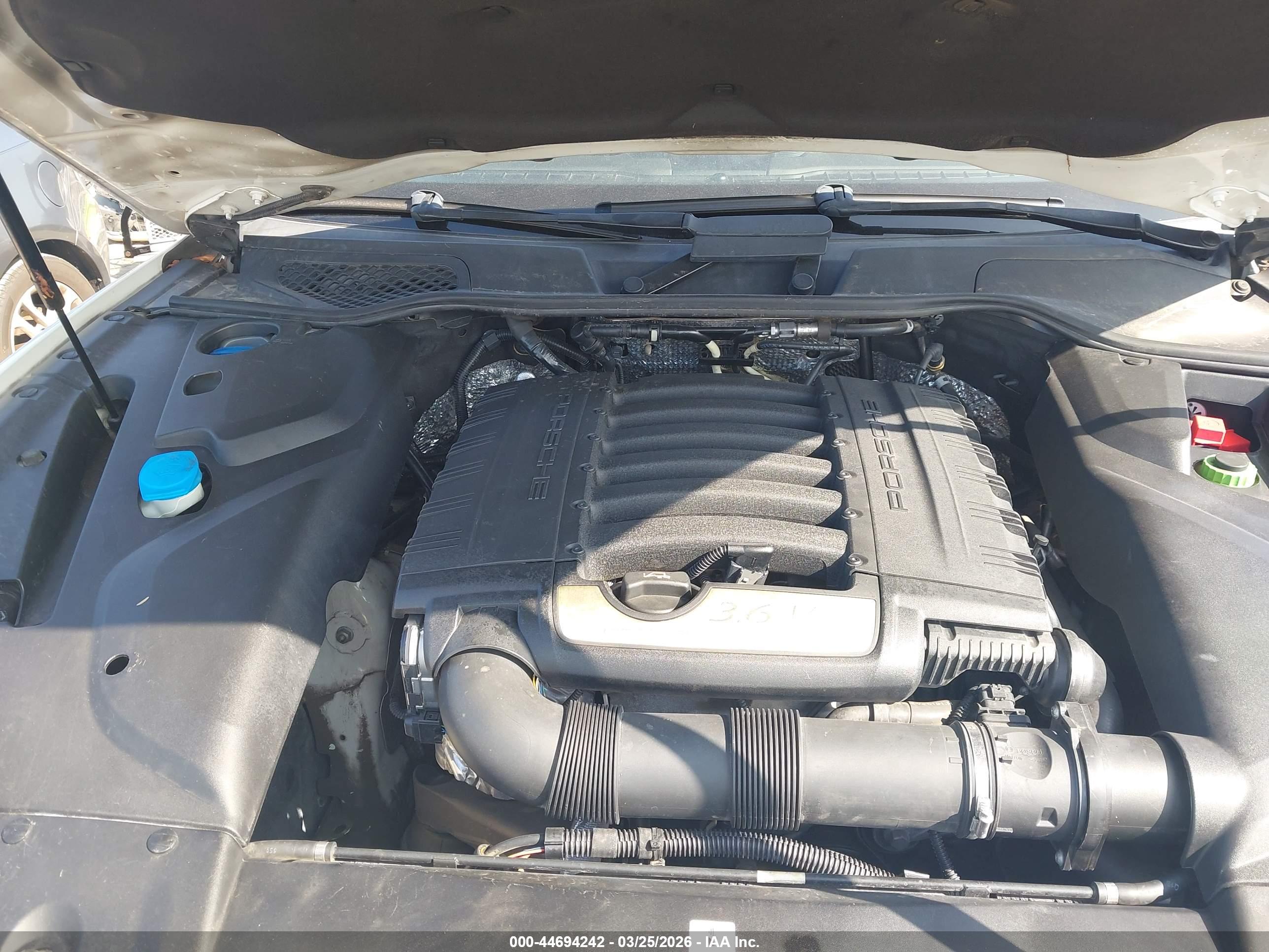 PORSCHE CAYENNE image 10