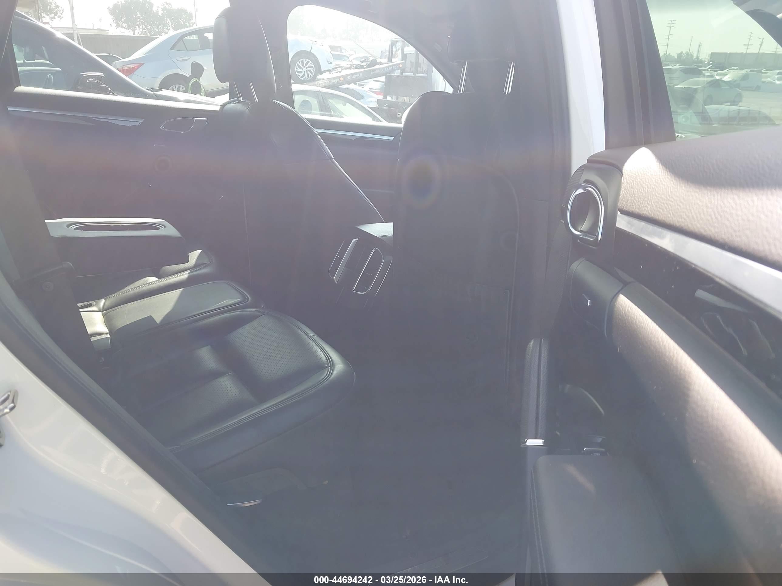 PORSCHE CAYENNE image 8