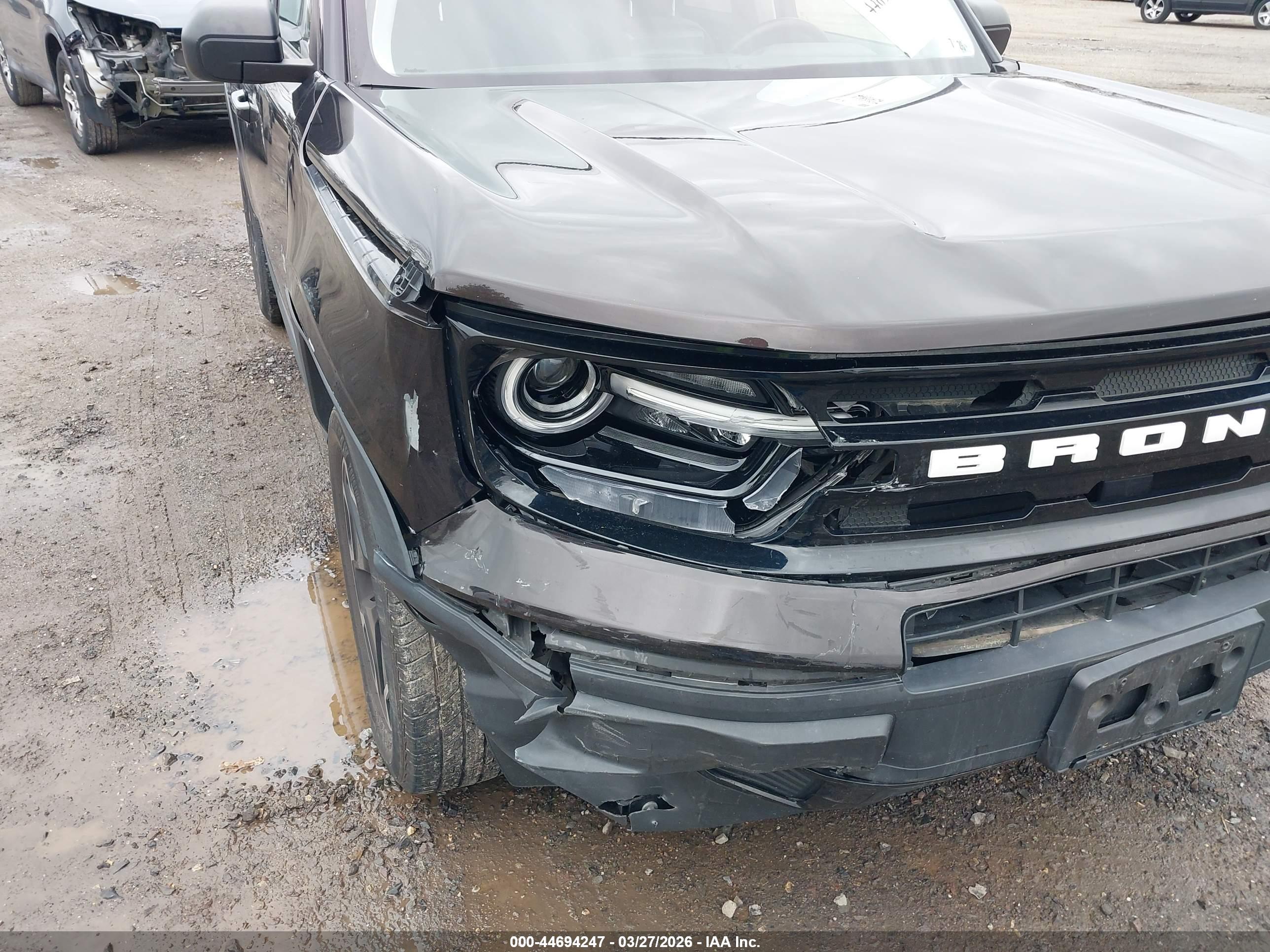 FORD BRONCO image 6