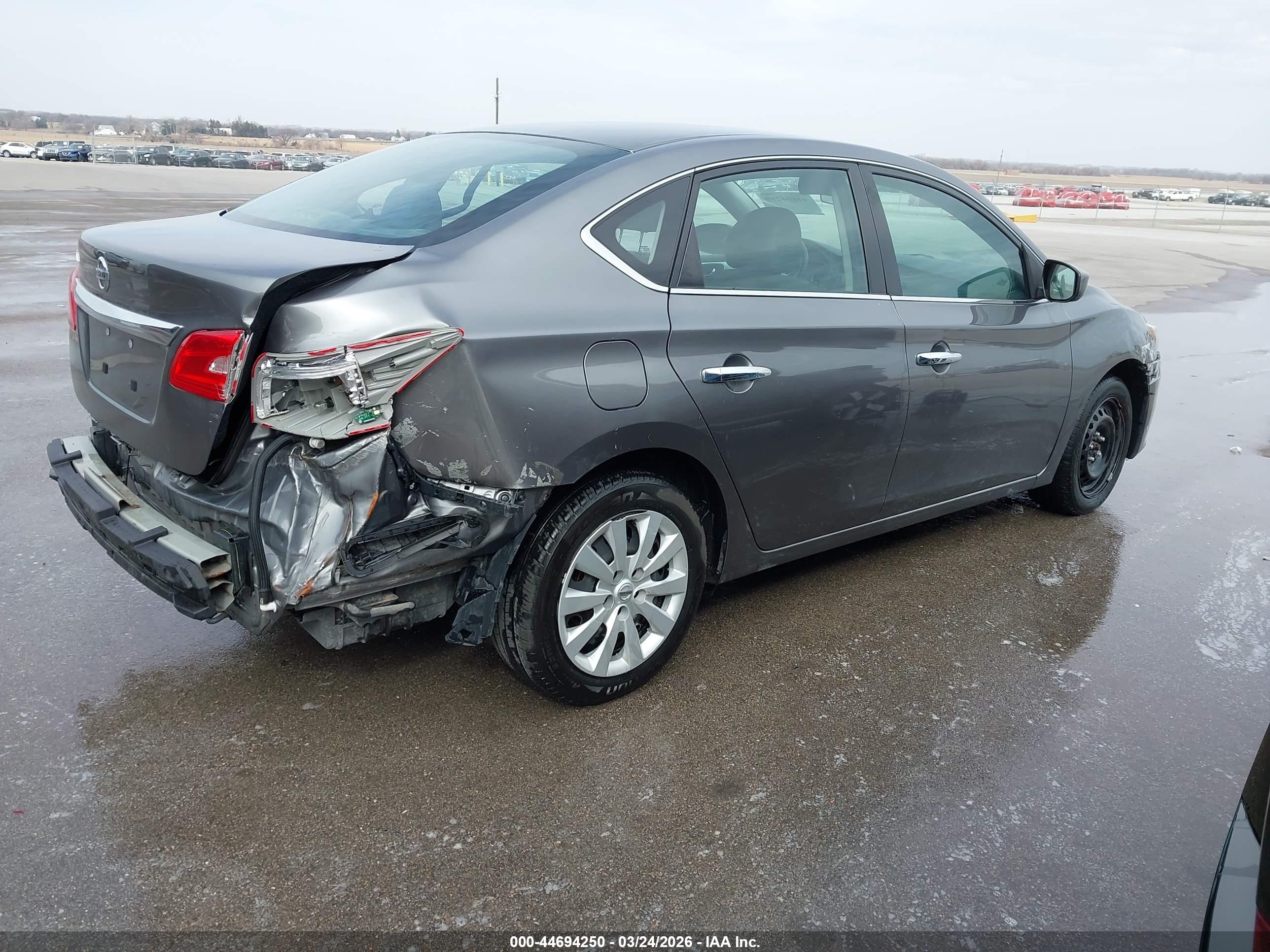 NISSAN SENTRA image 4