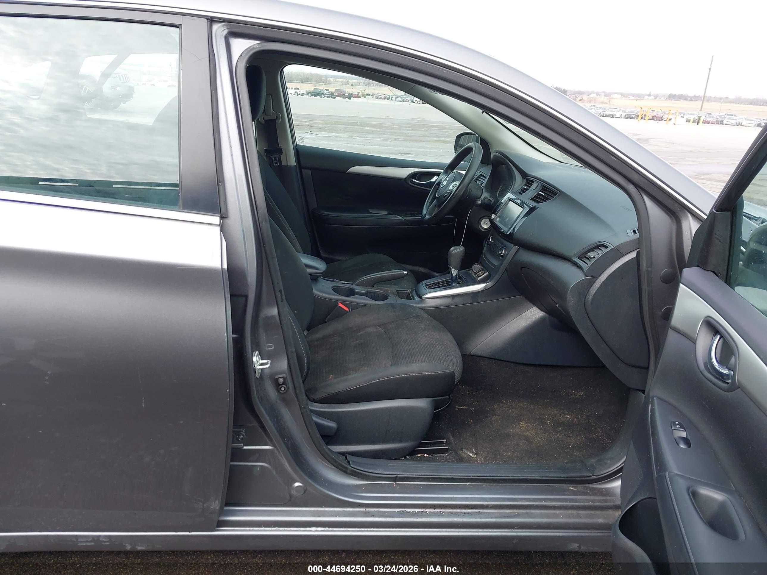 NISSAN SENTRA image 5