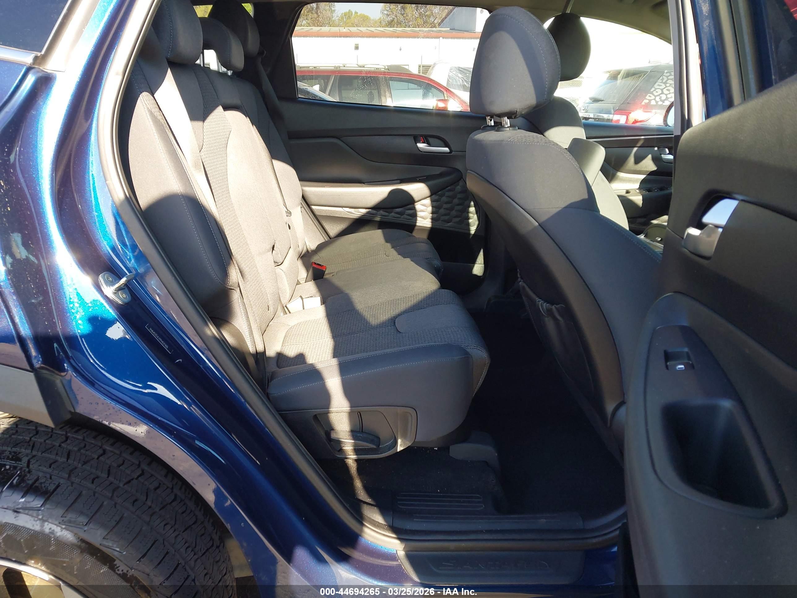 HYUNDAI SANTA image 8