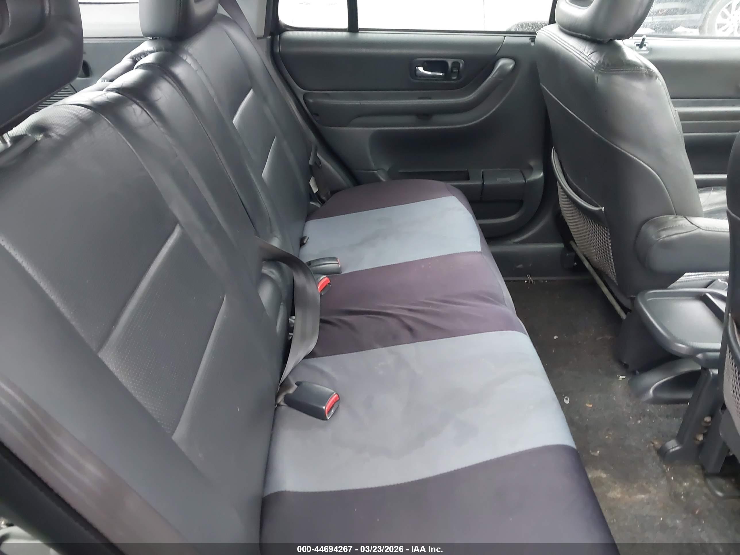 HONDA CR-V image 8