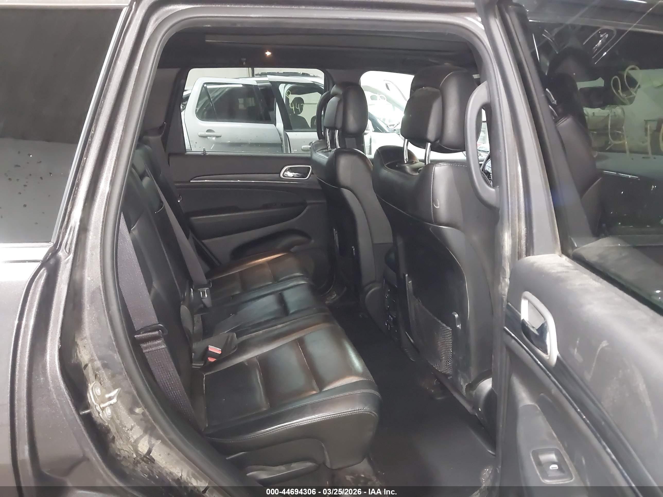 JEEP GRAND image 8