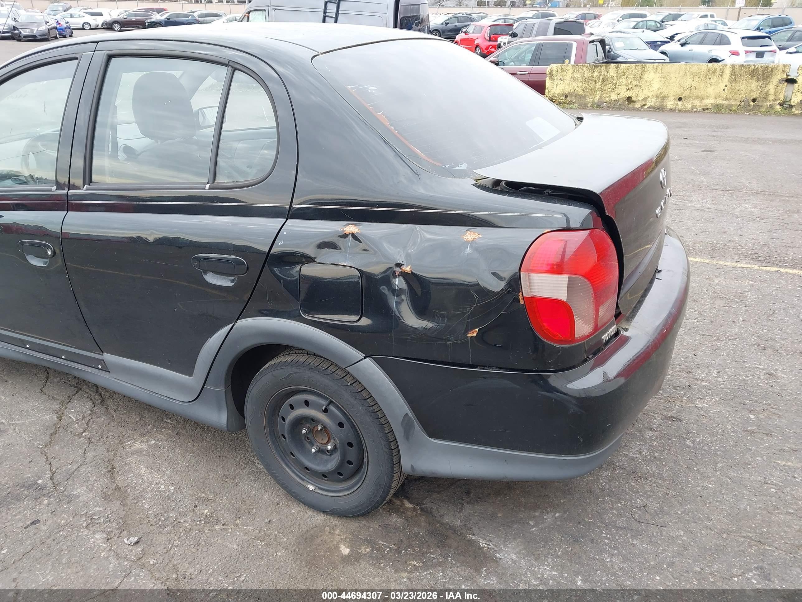 TOYOTA ECHO image 6