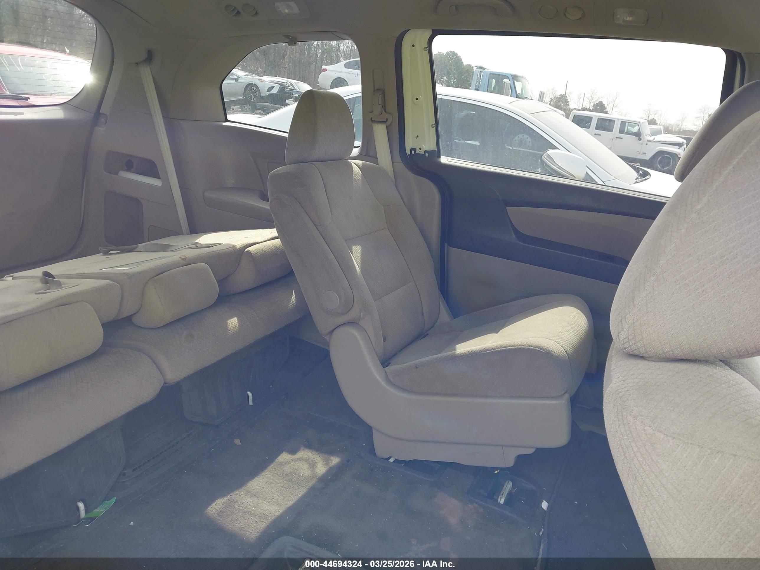 HONDA ODYSSEY image 8