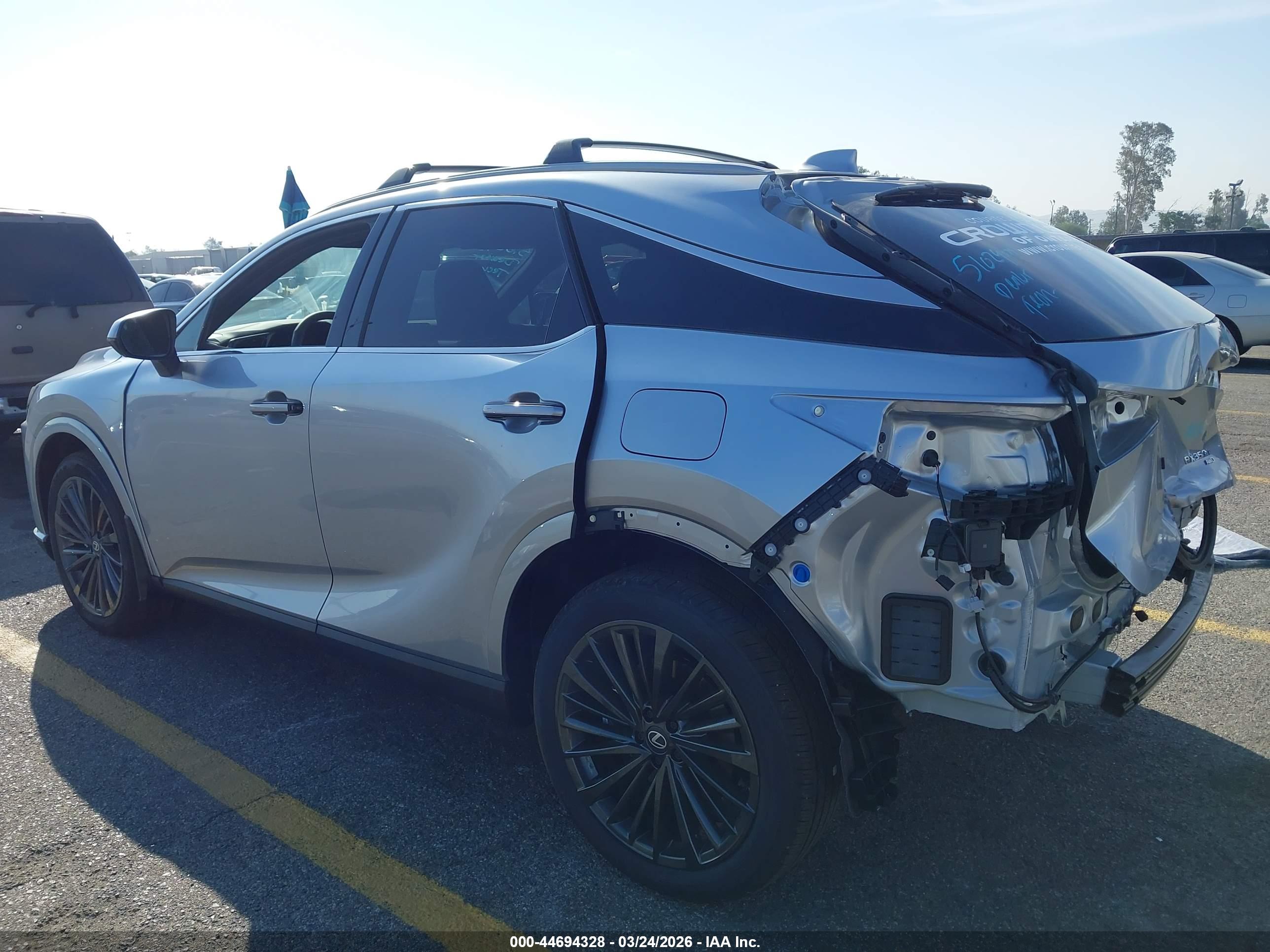 LEXUS RX image 3
