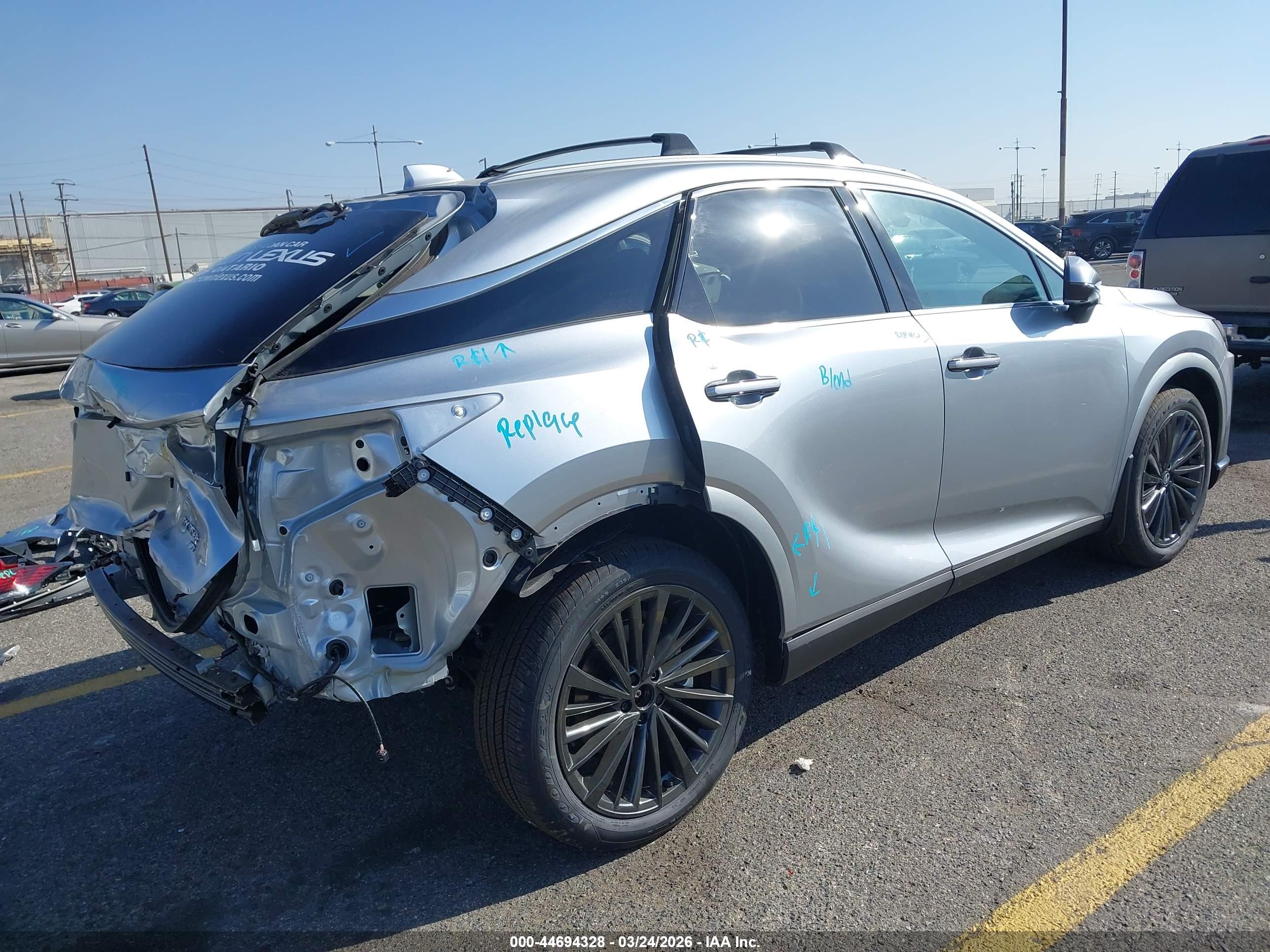 LEXUS RX image 4