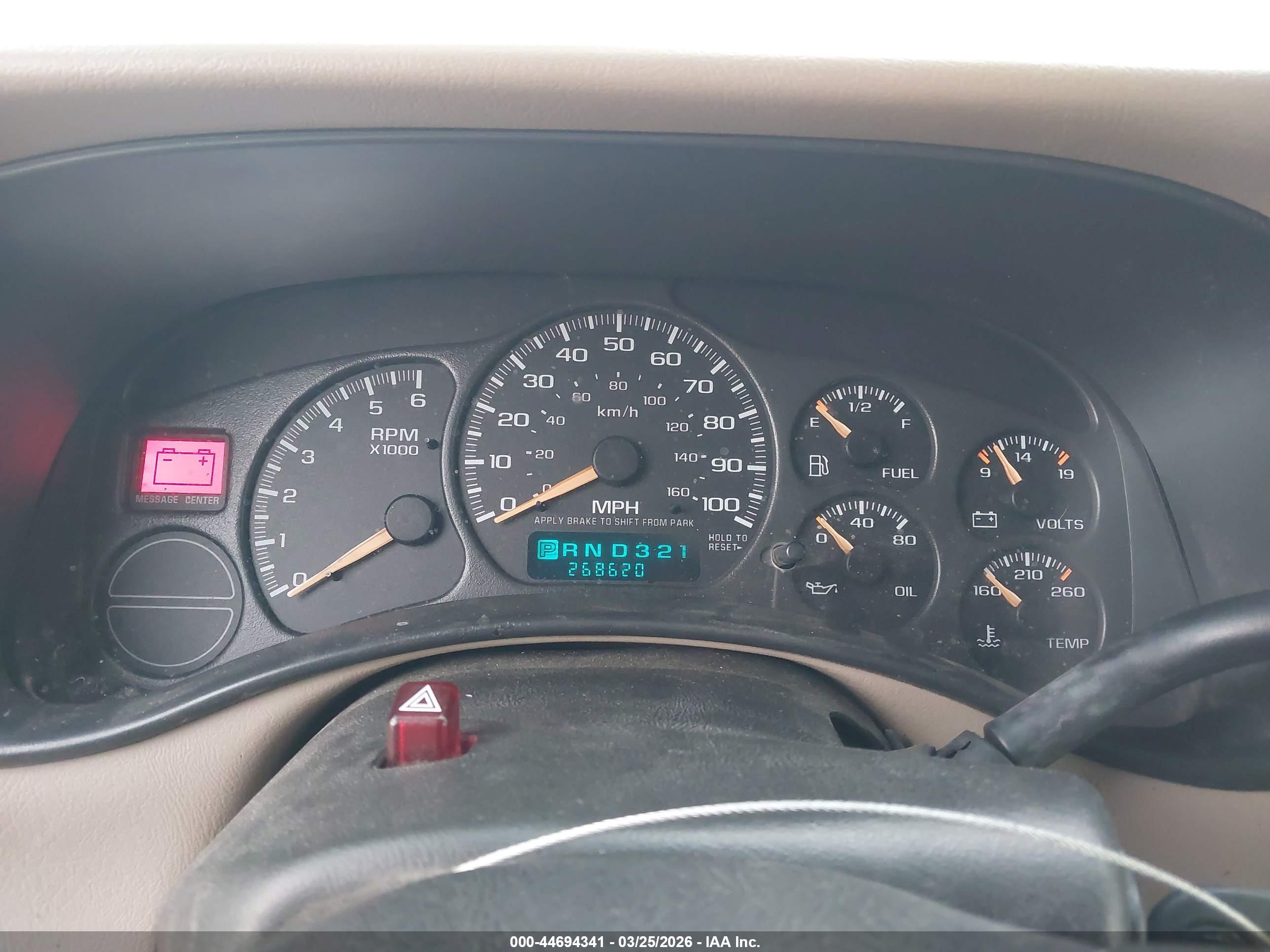 CHEVROLET TAHOE image 7