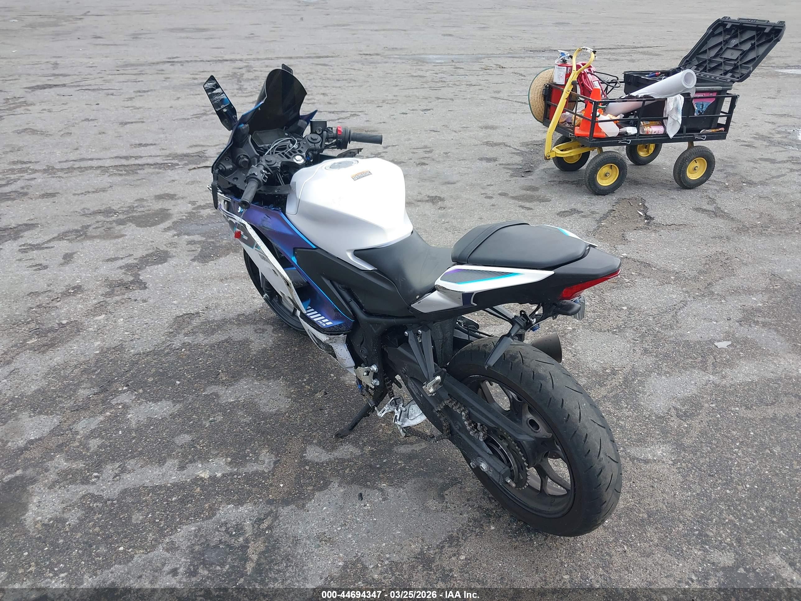 YAMAHA YFZ320 image 3