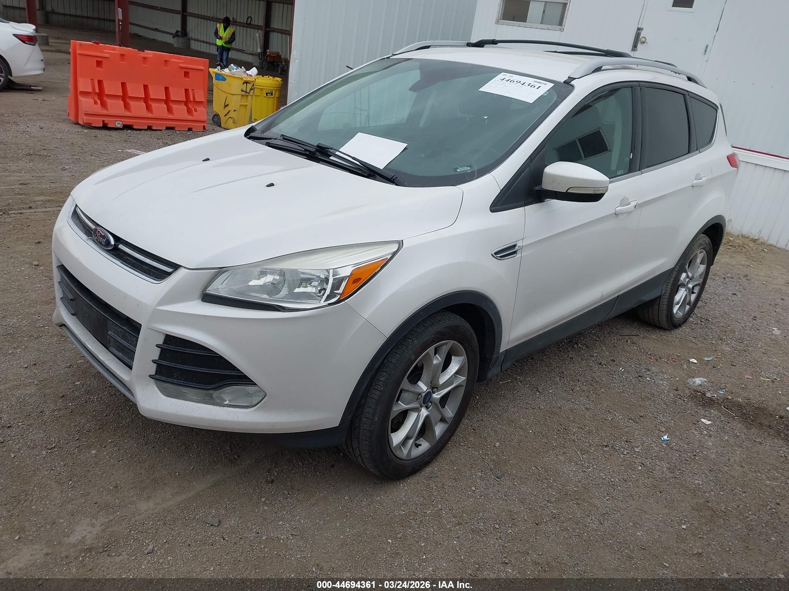 FORD ESCAPE image 2