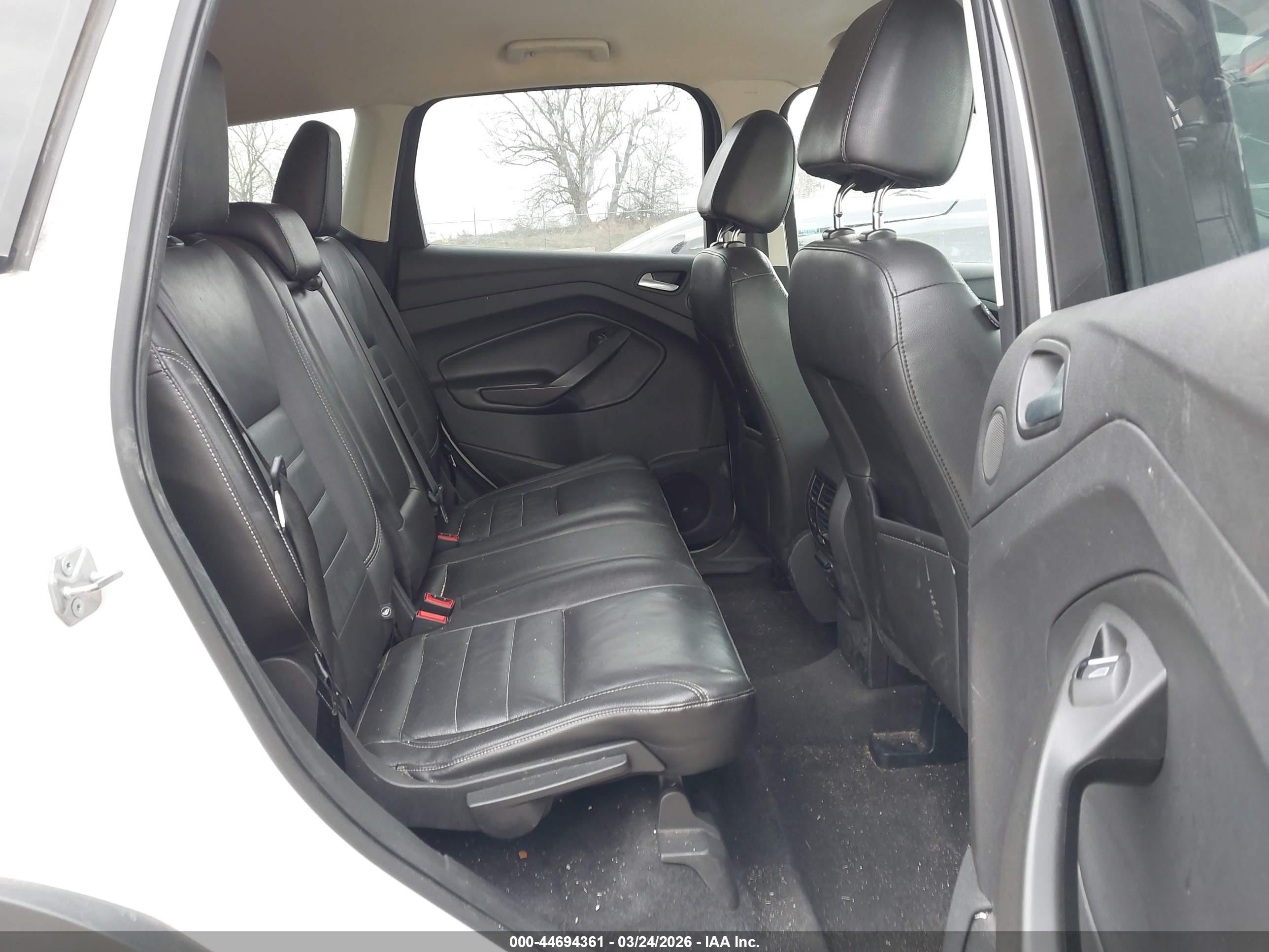FORD ESCAPE image 8