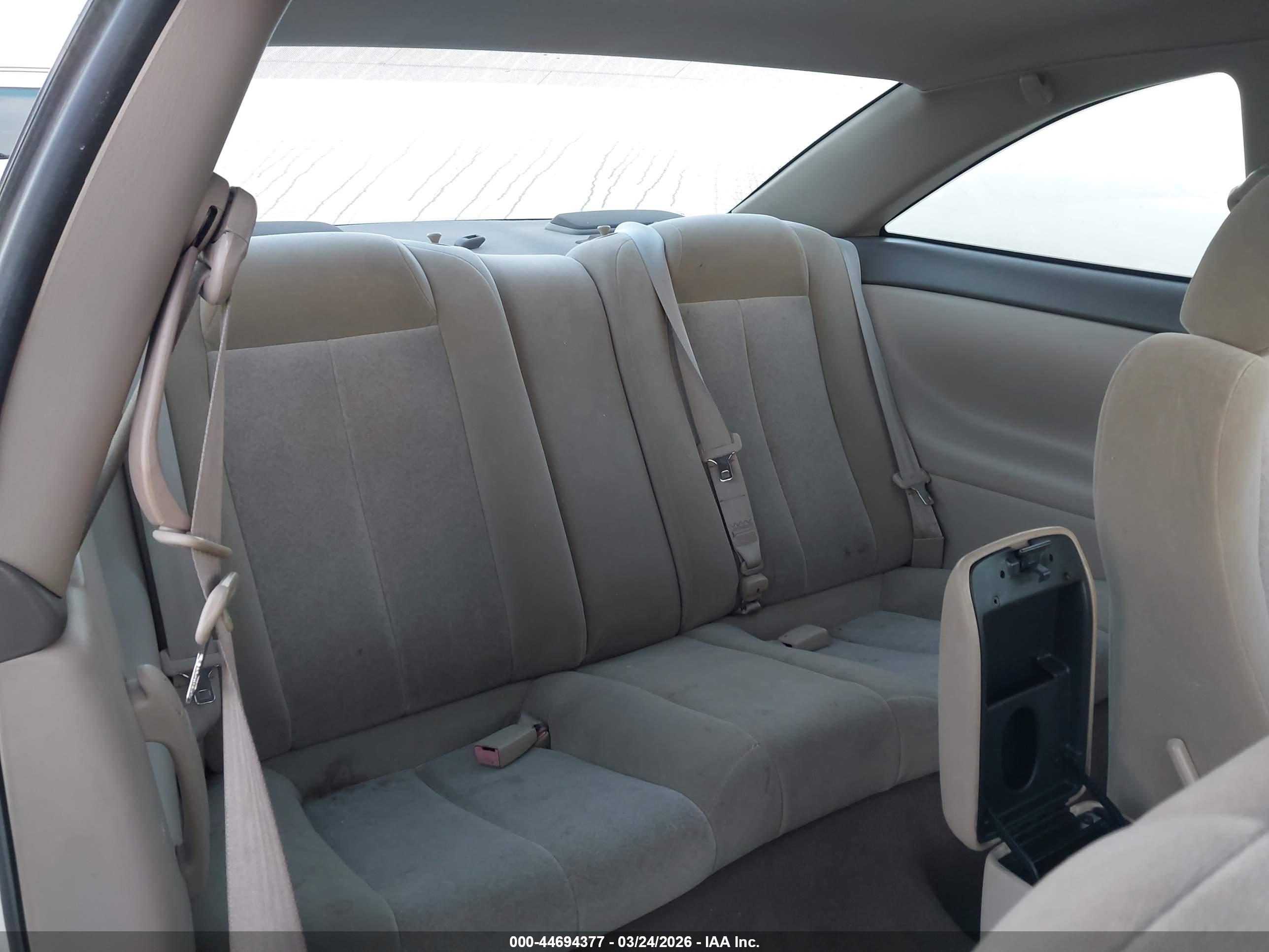TOYOTA CAMRY image 8