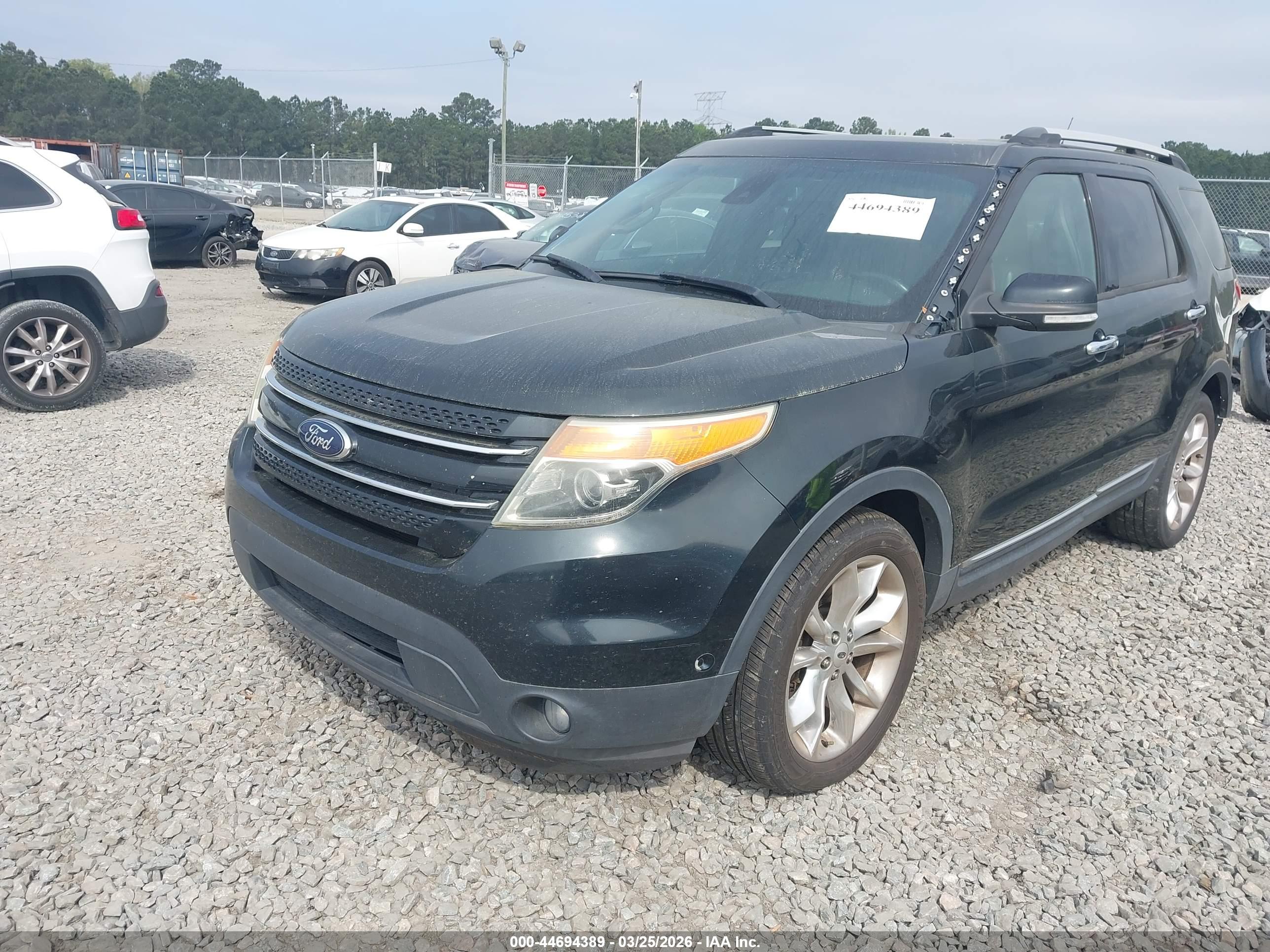 FORD EXPLORER image 2