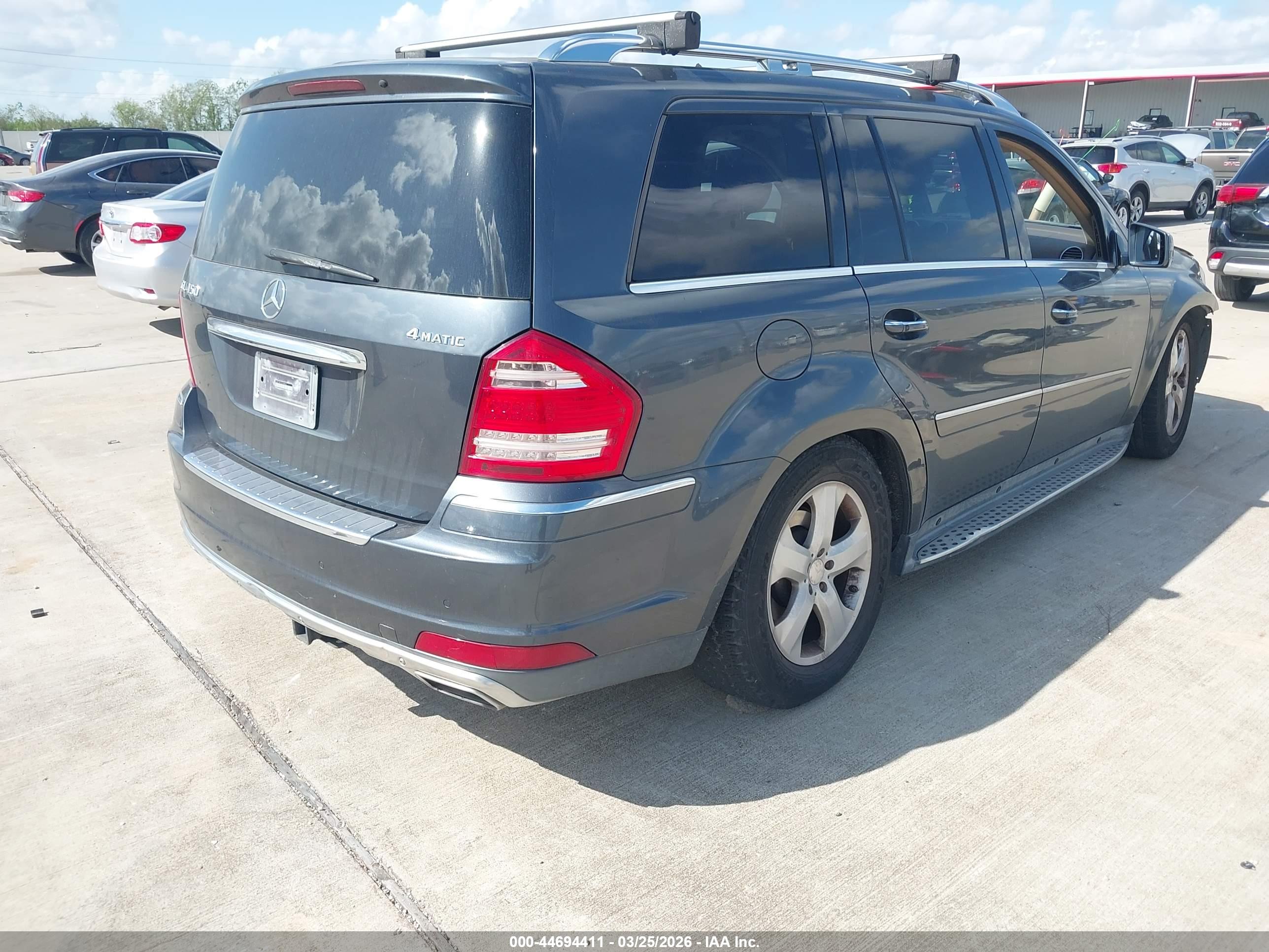 MERCEDES-BENZ GL image 4