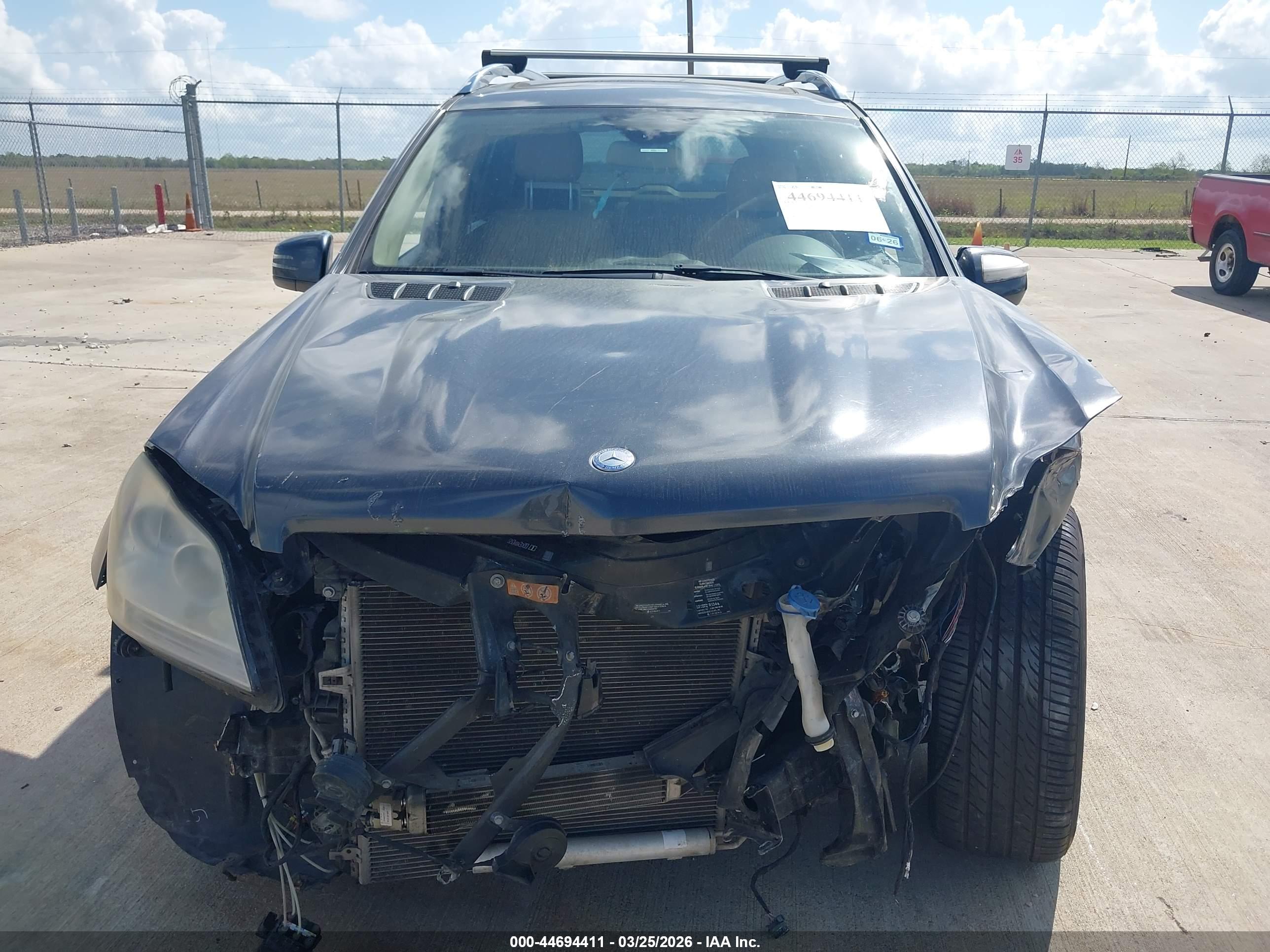 MERCEDES-BENZ GL image 6
