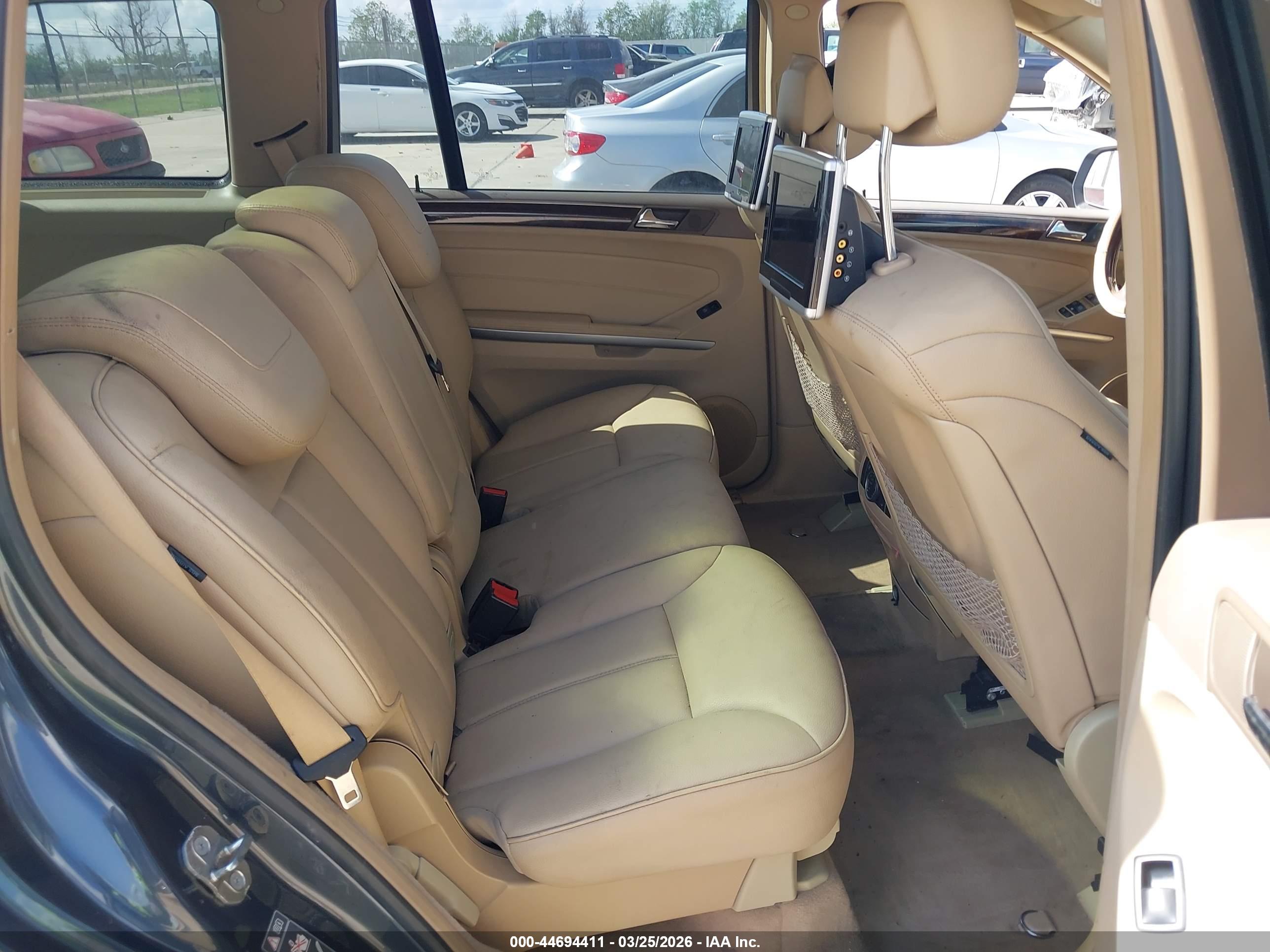 MERCEDES-BENZ GL image 8