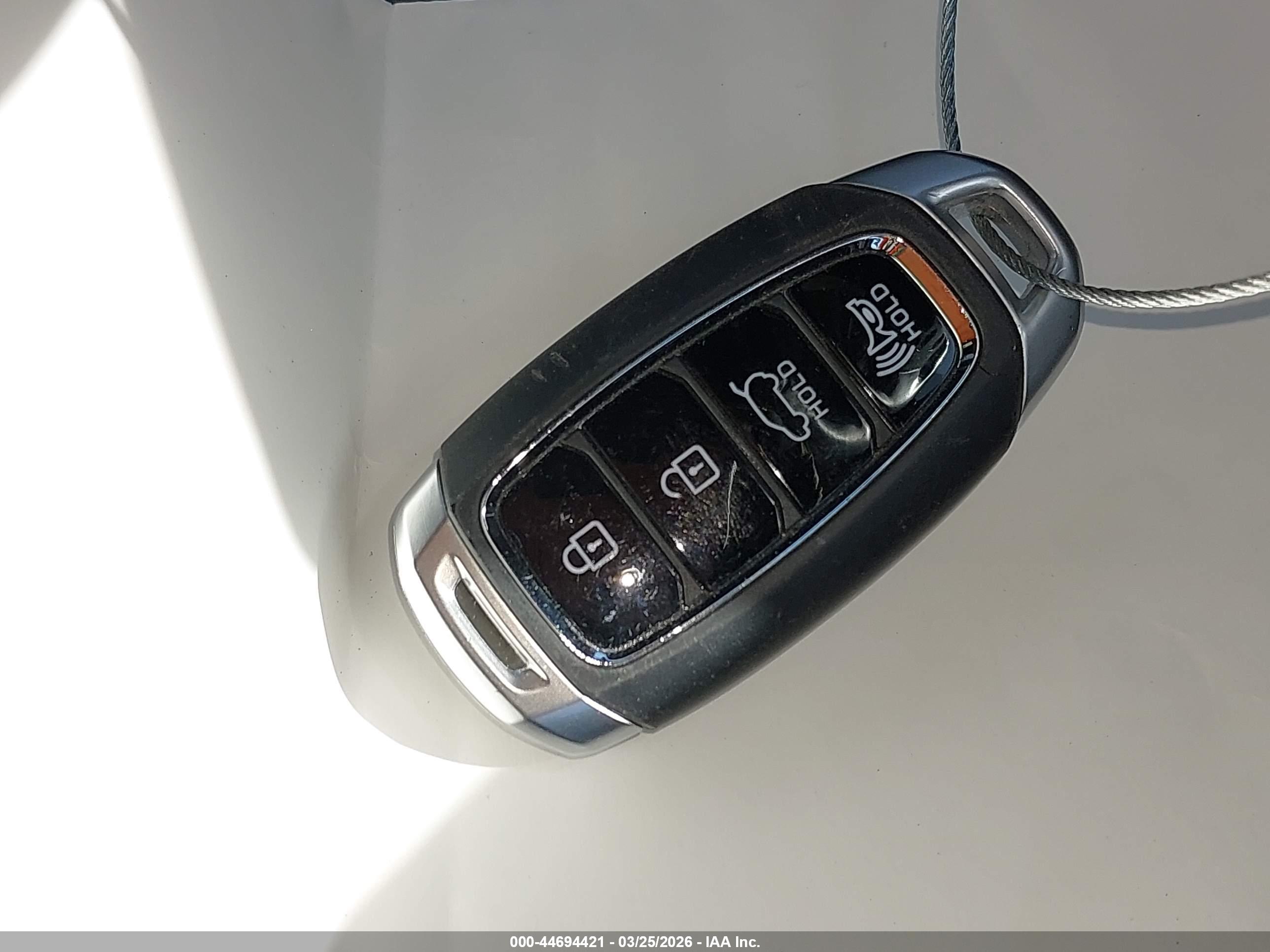 HYUNDAI SANTA image 11