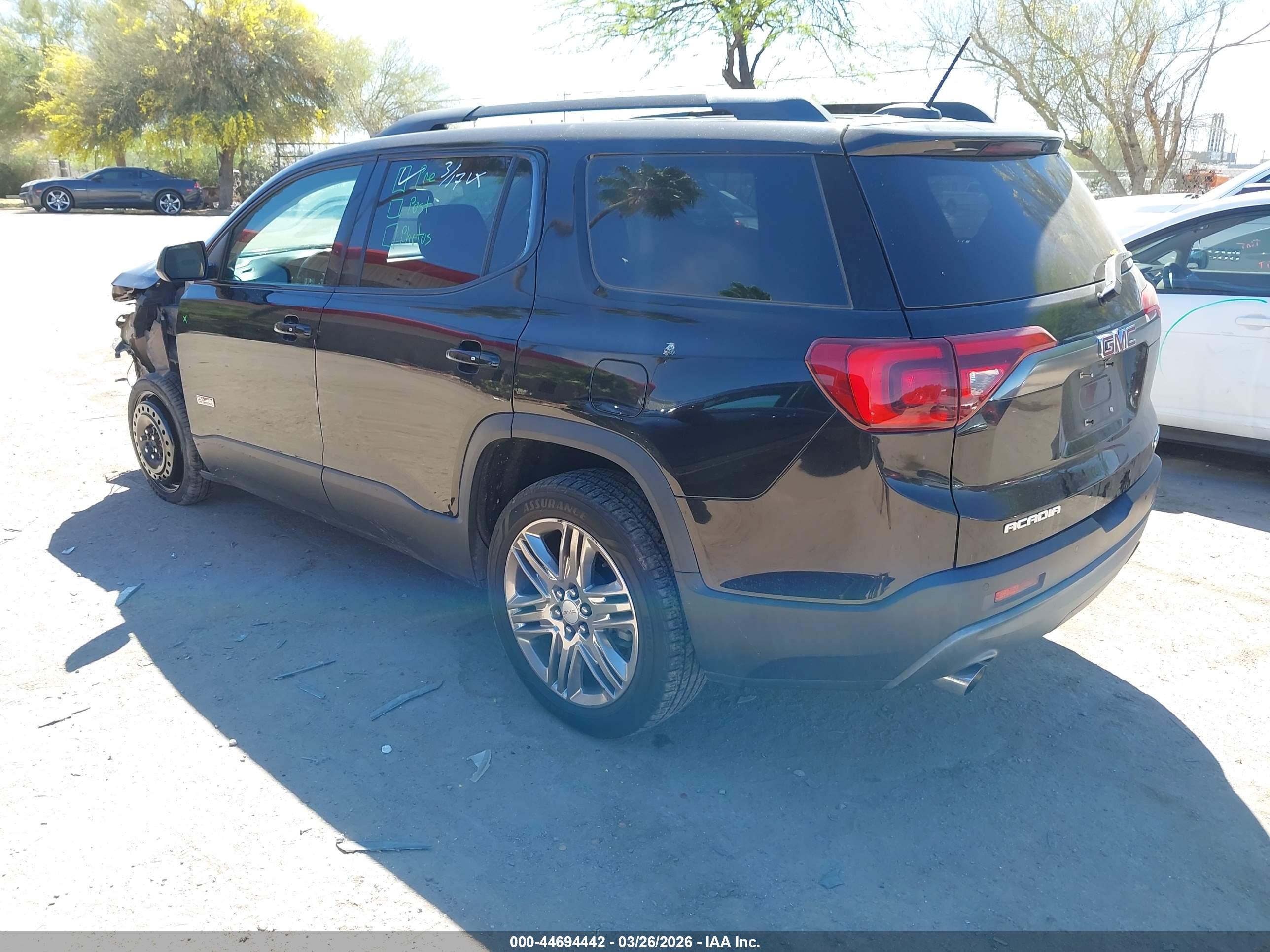 GMC ACADIA image 3