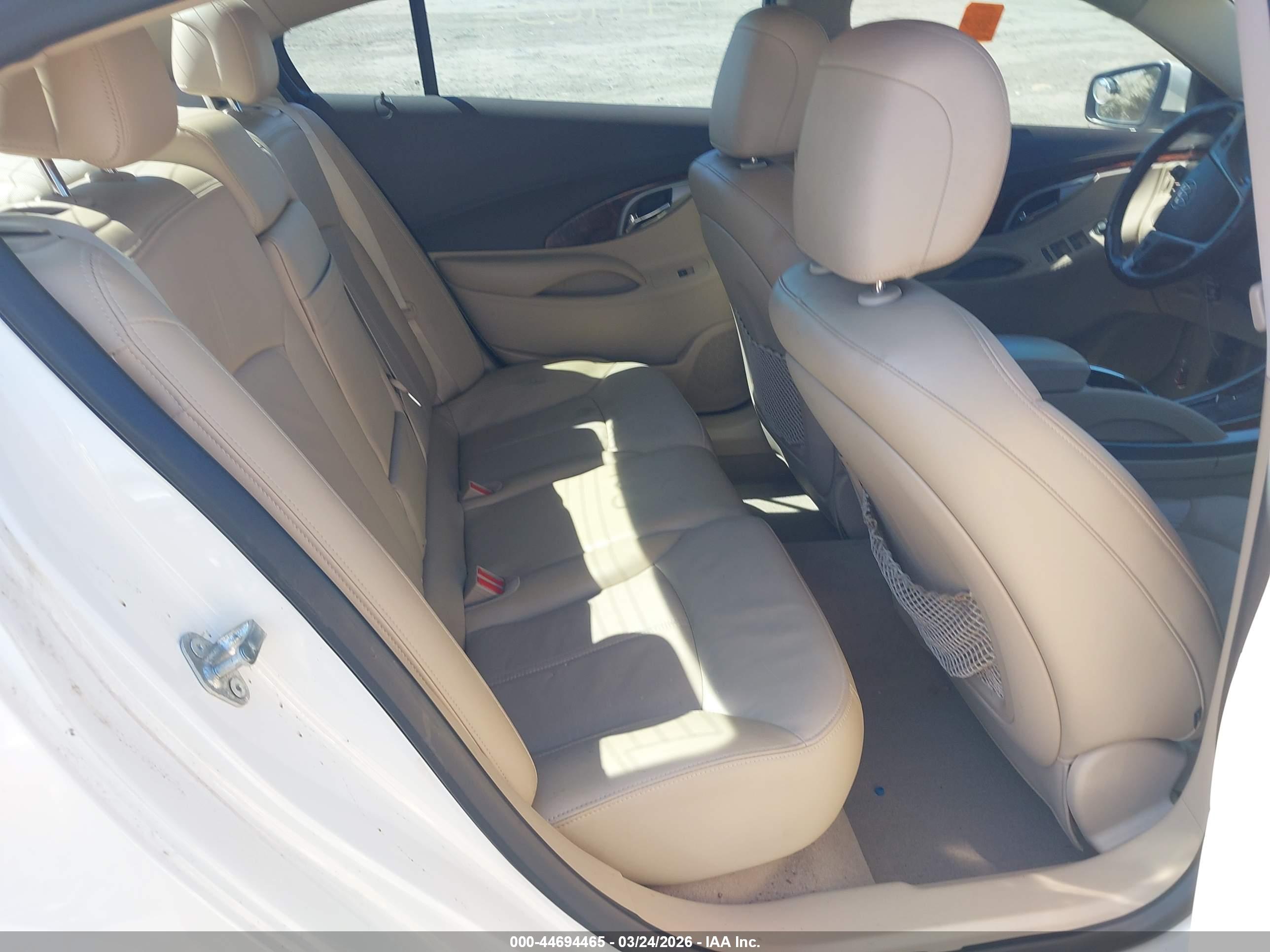 BUICK LACROSSE image 8