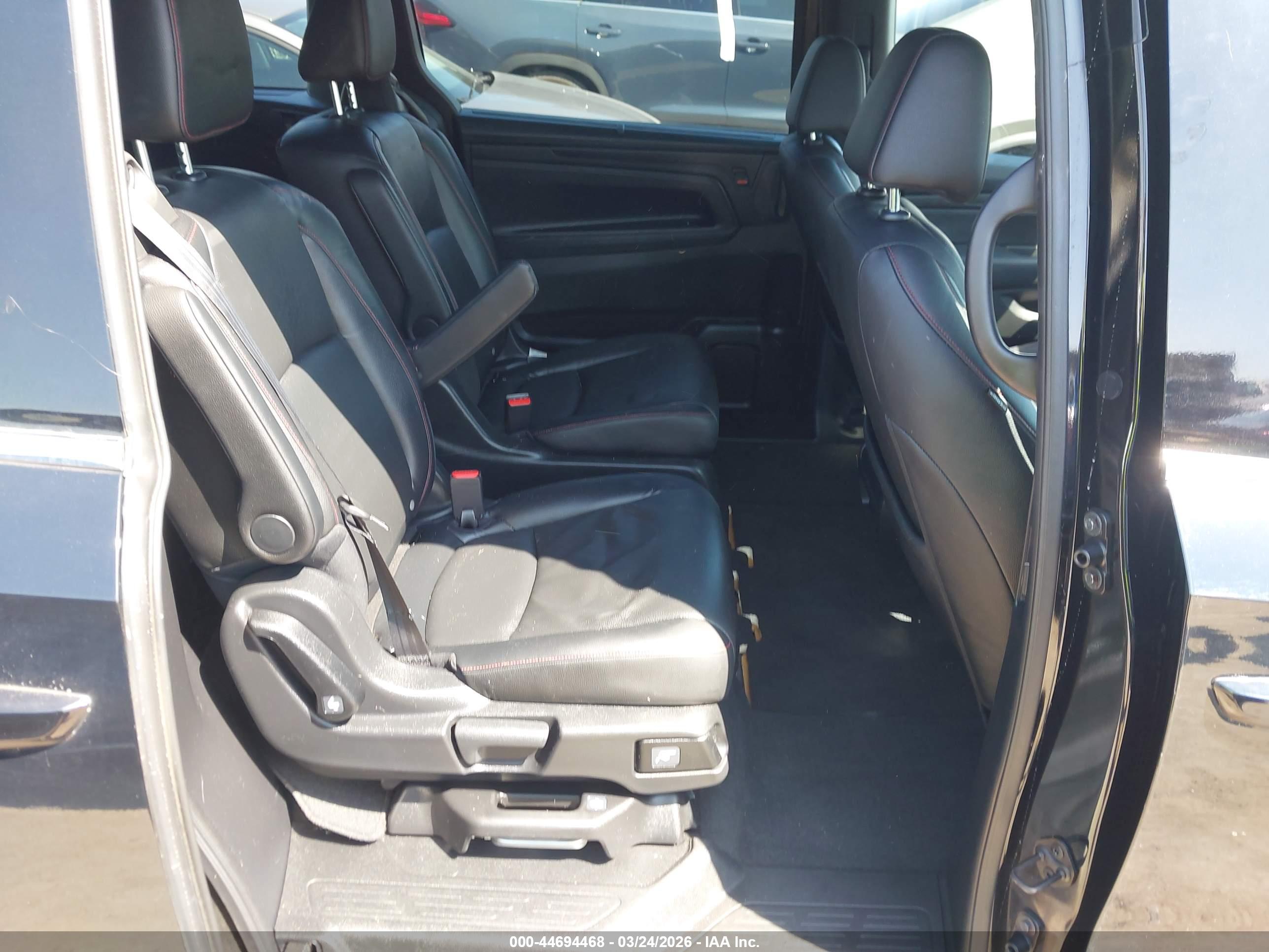 HONDA ODYSSEY image 8