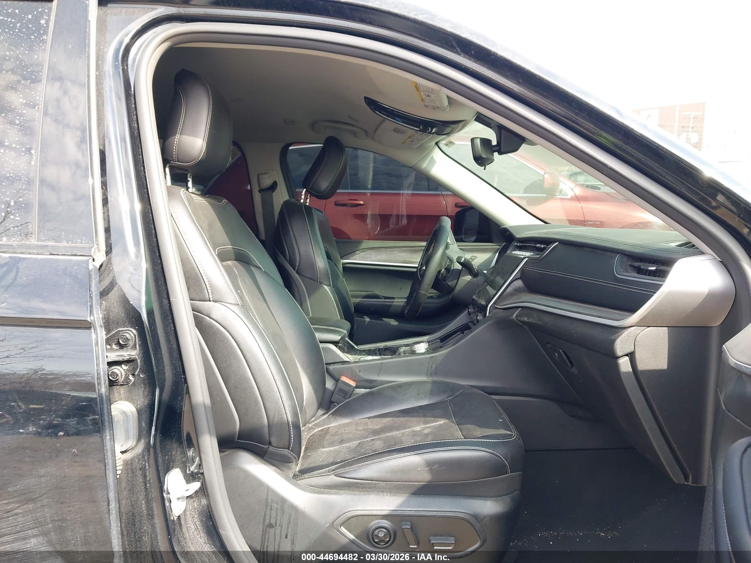 JEEP GRAND image 5