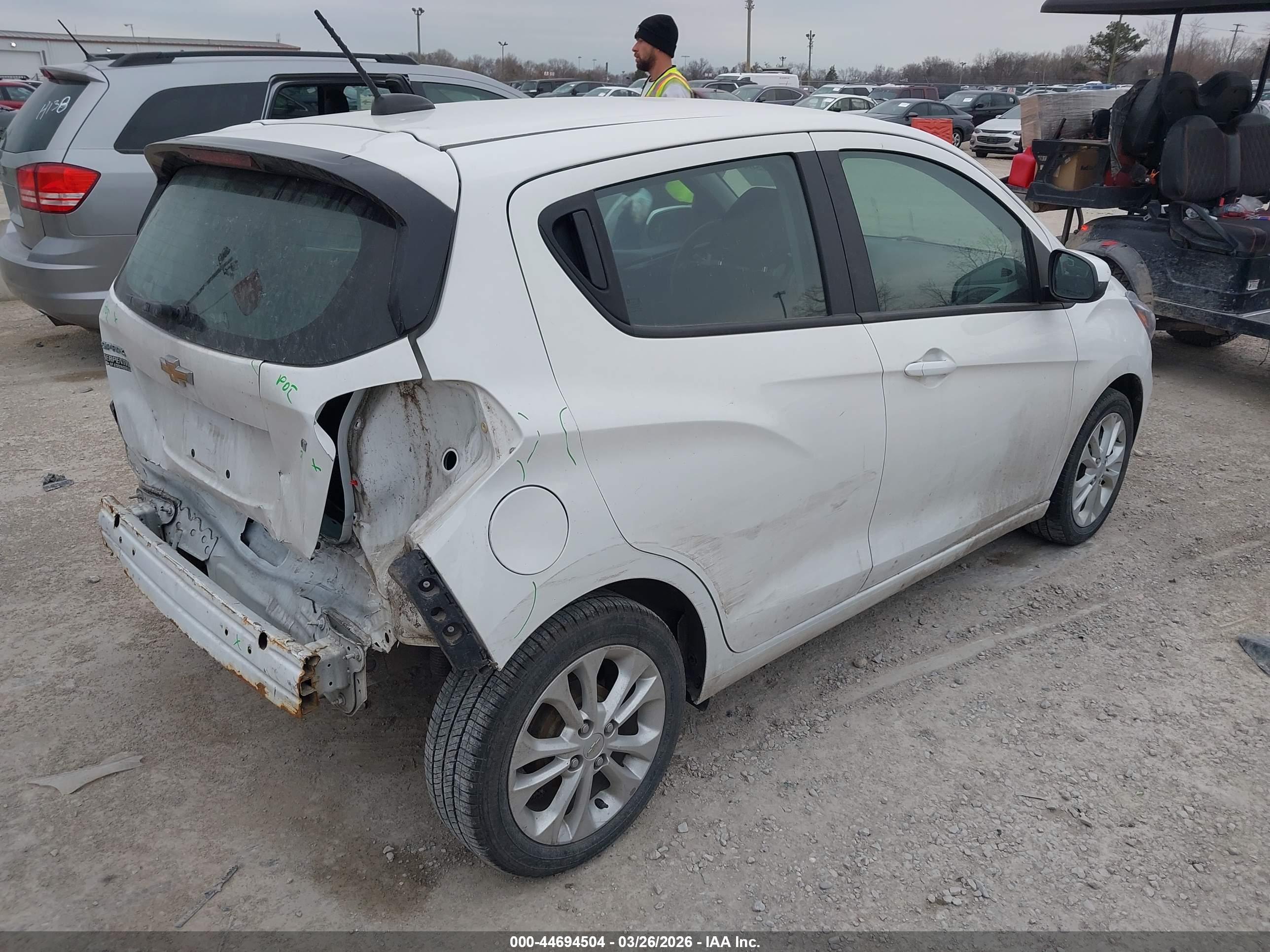 CHEVROLET SPARK image 4