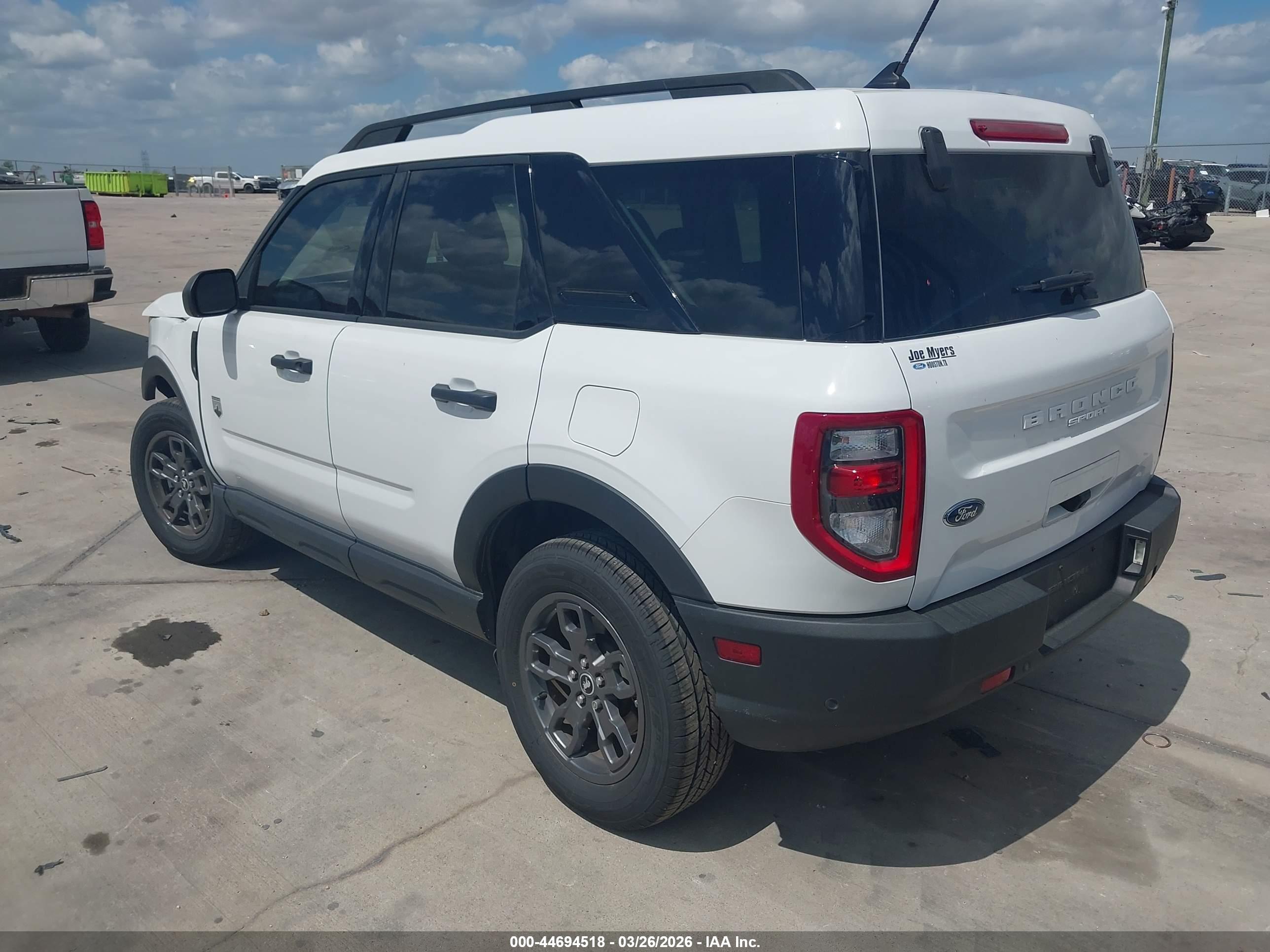 FORD BRONCO image 3