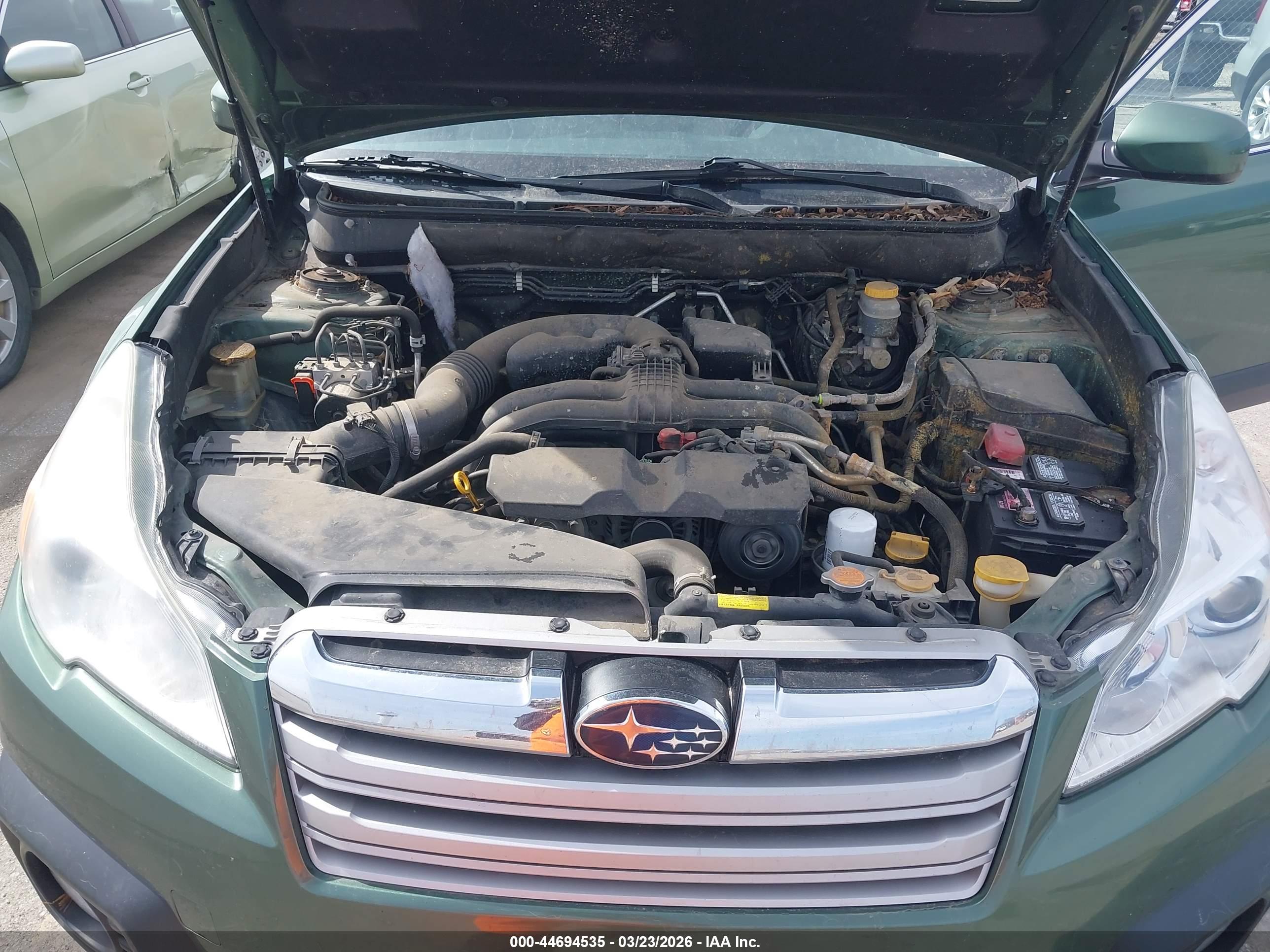 SUBARU OUTBACK image 10