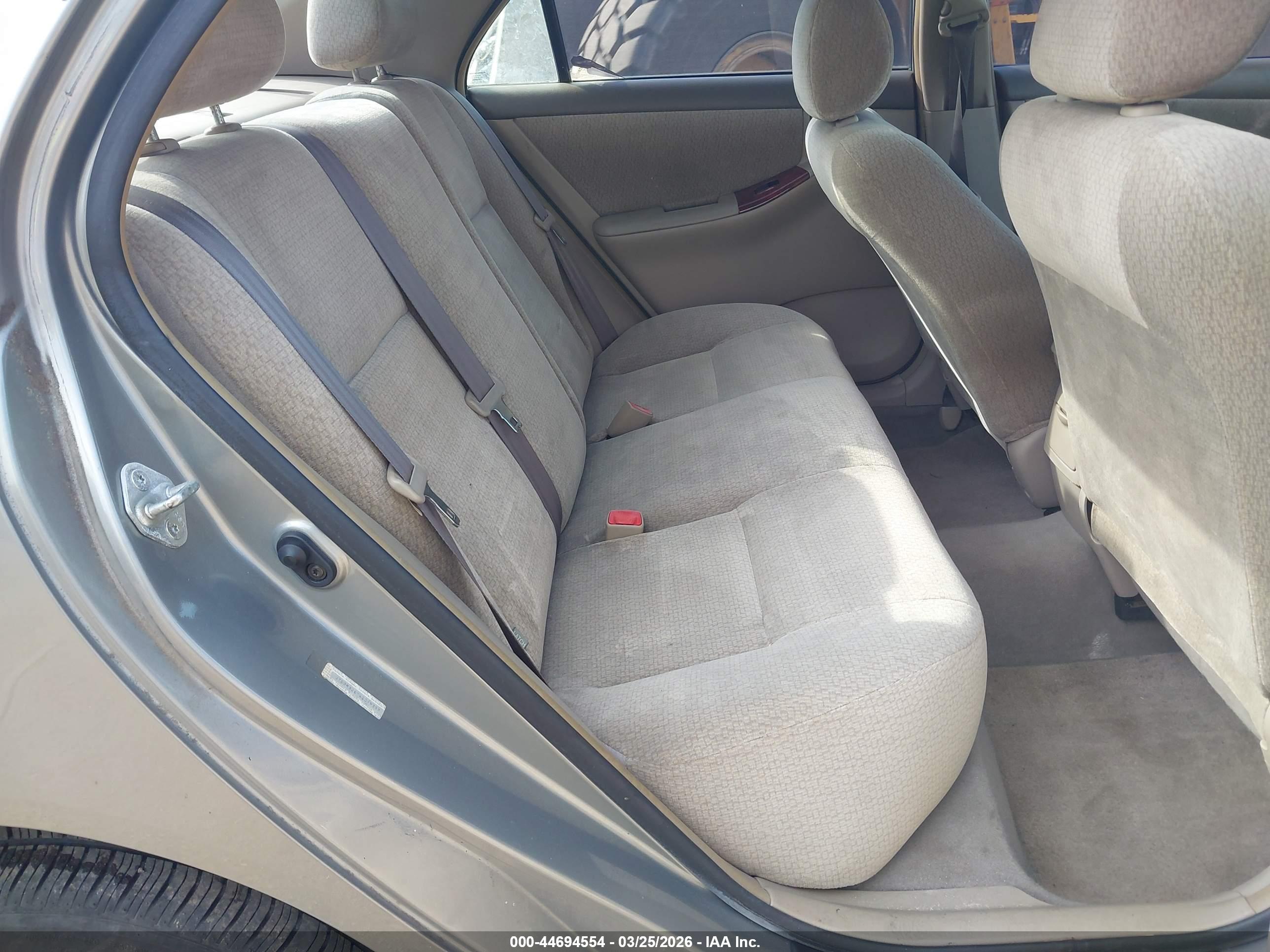 TOYOTA COROLLA image 8