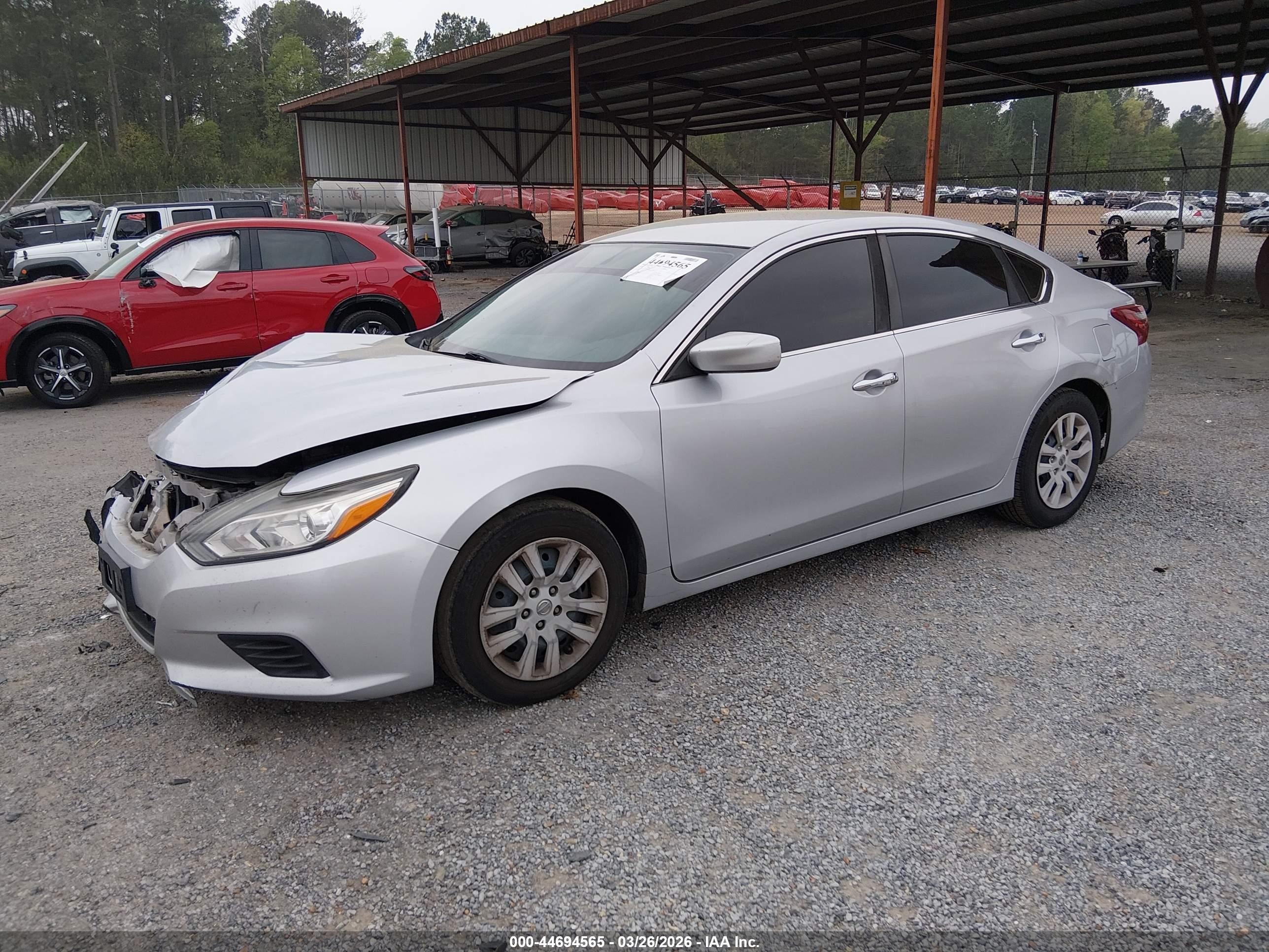 NISSAN ALTIMA image 2