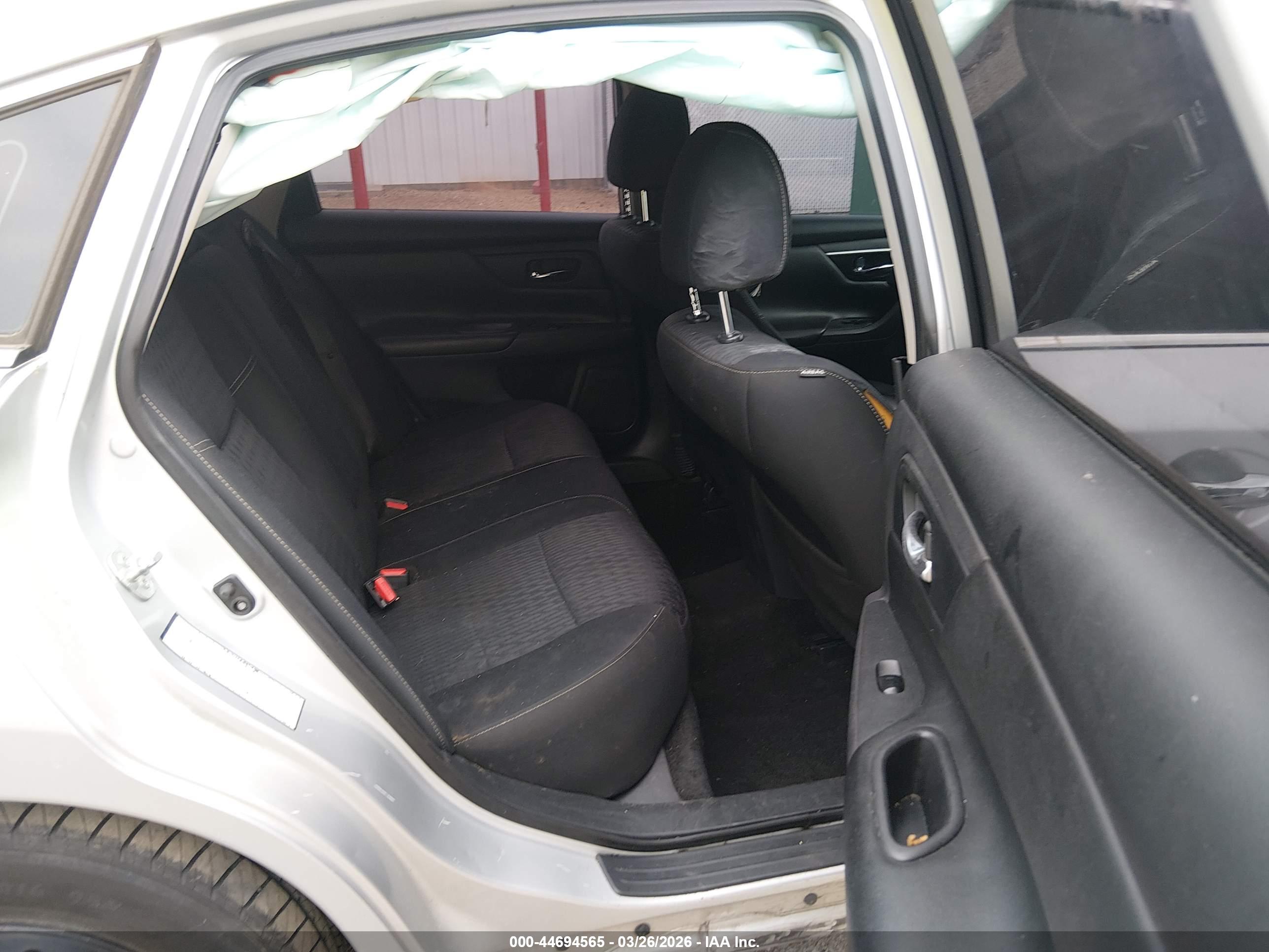 NISSAN ALTIMA image 8