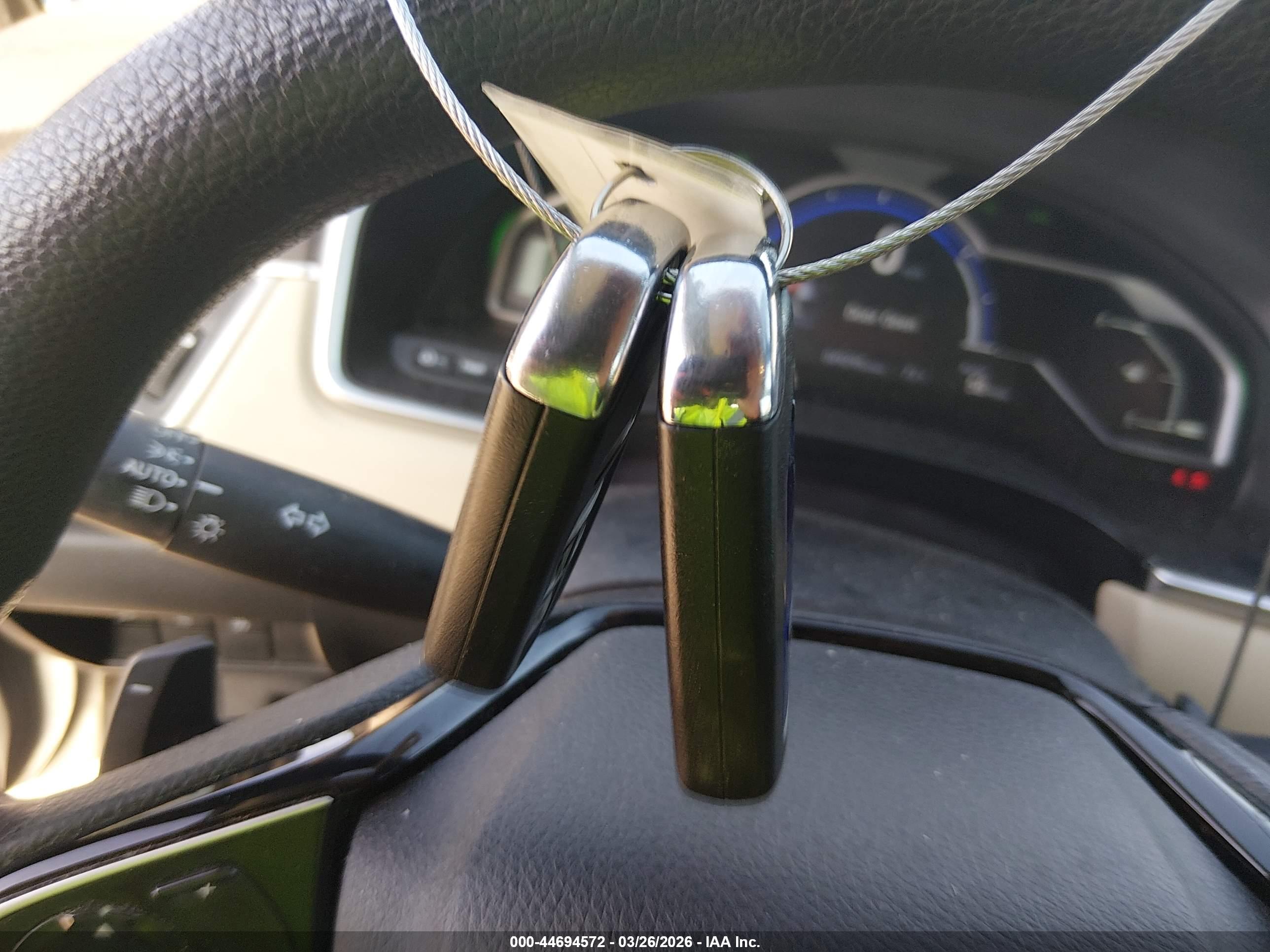 HONDA CLARITY image 11
