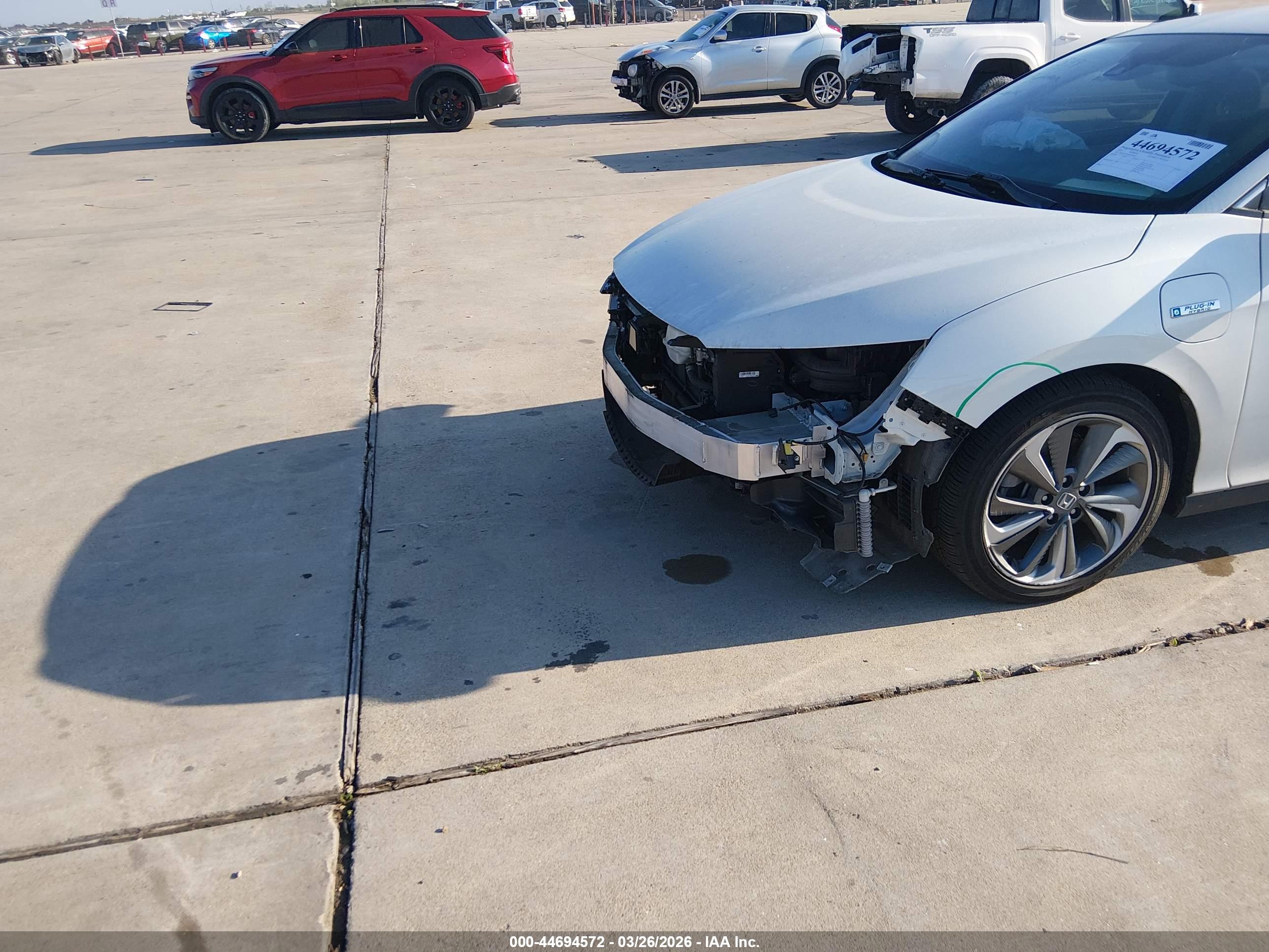 HONDA CLARITY image 6