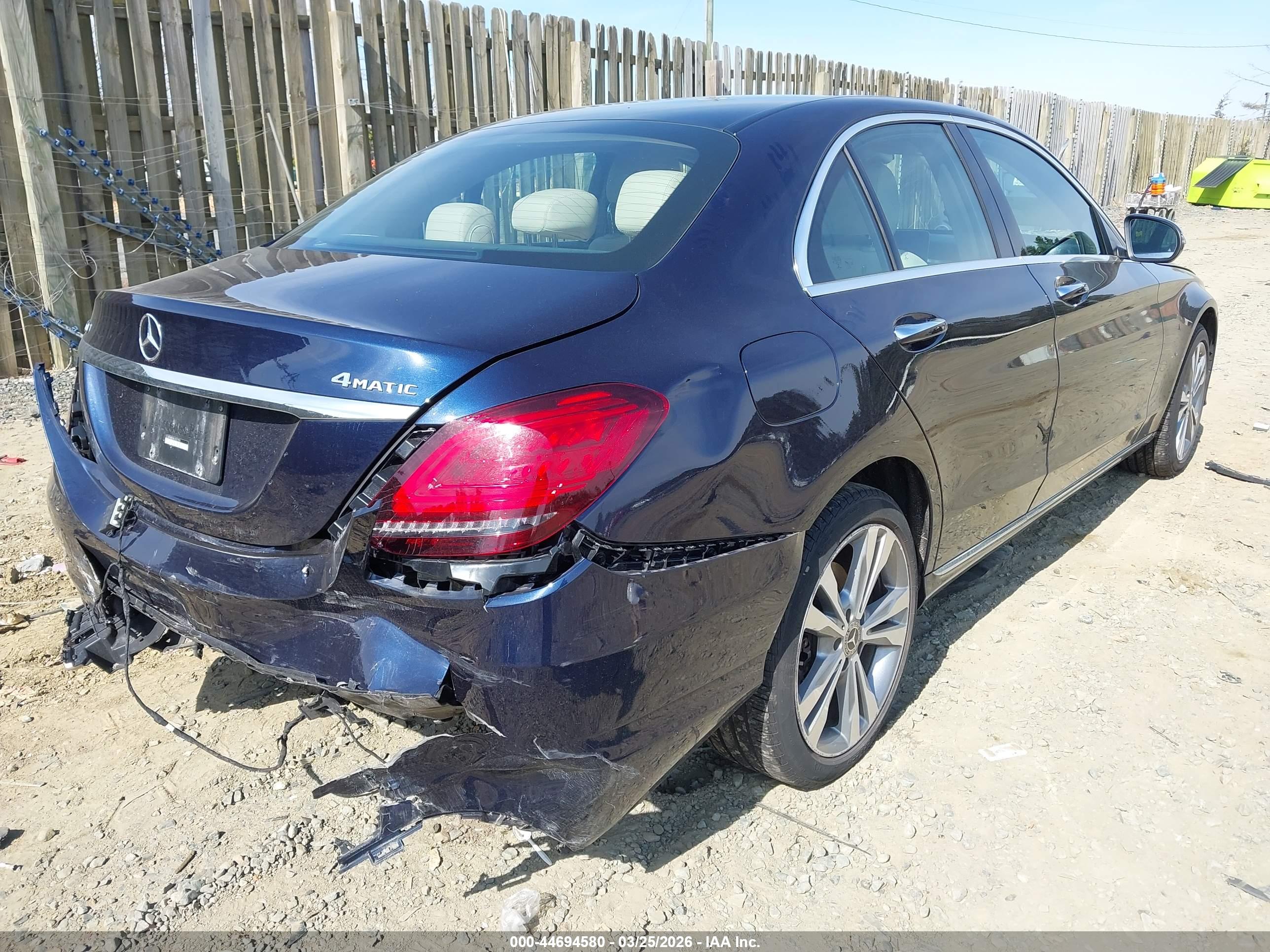 MERCEDES-BENZ C image 4