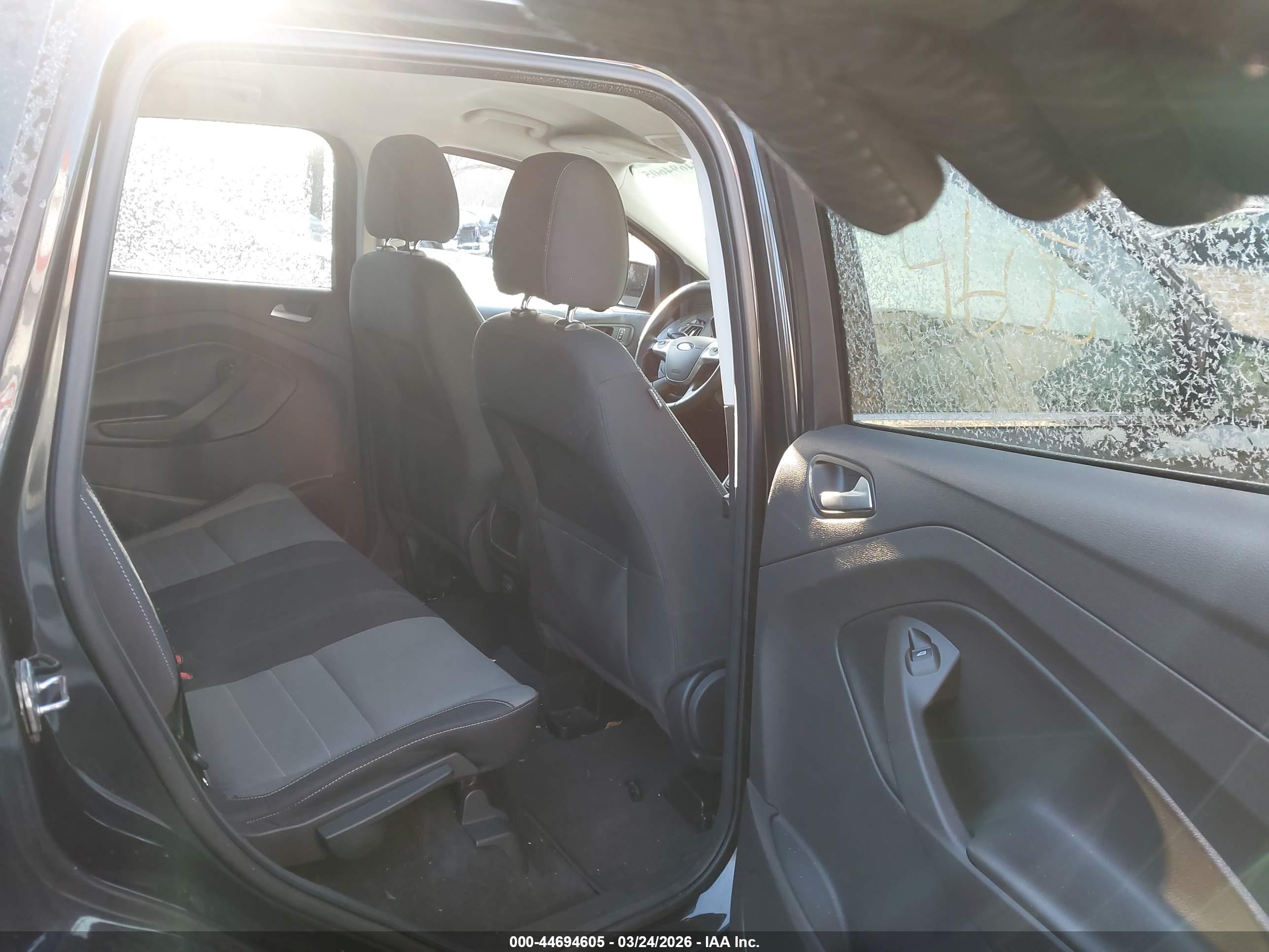 FORD ESCAPE image 8