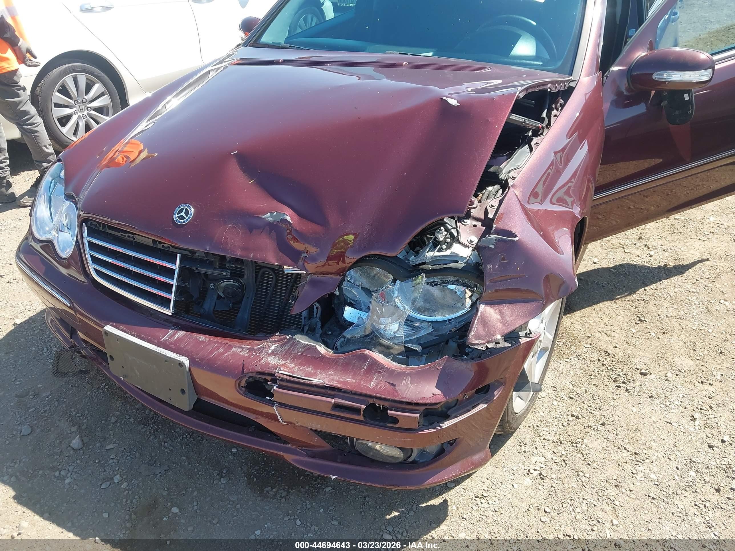 MERCEDES-BENZ C image 6