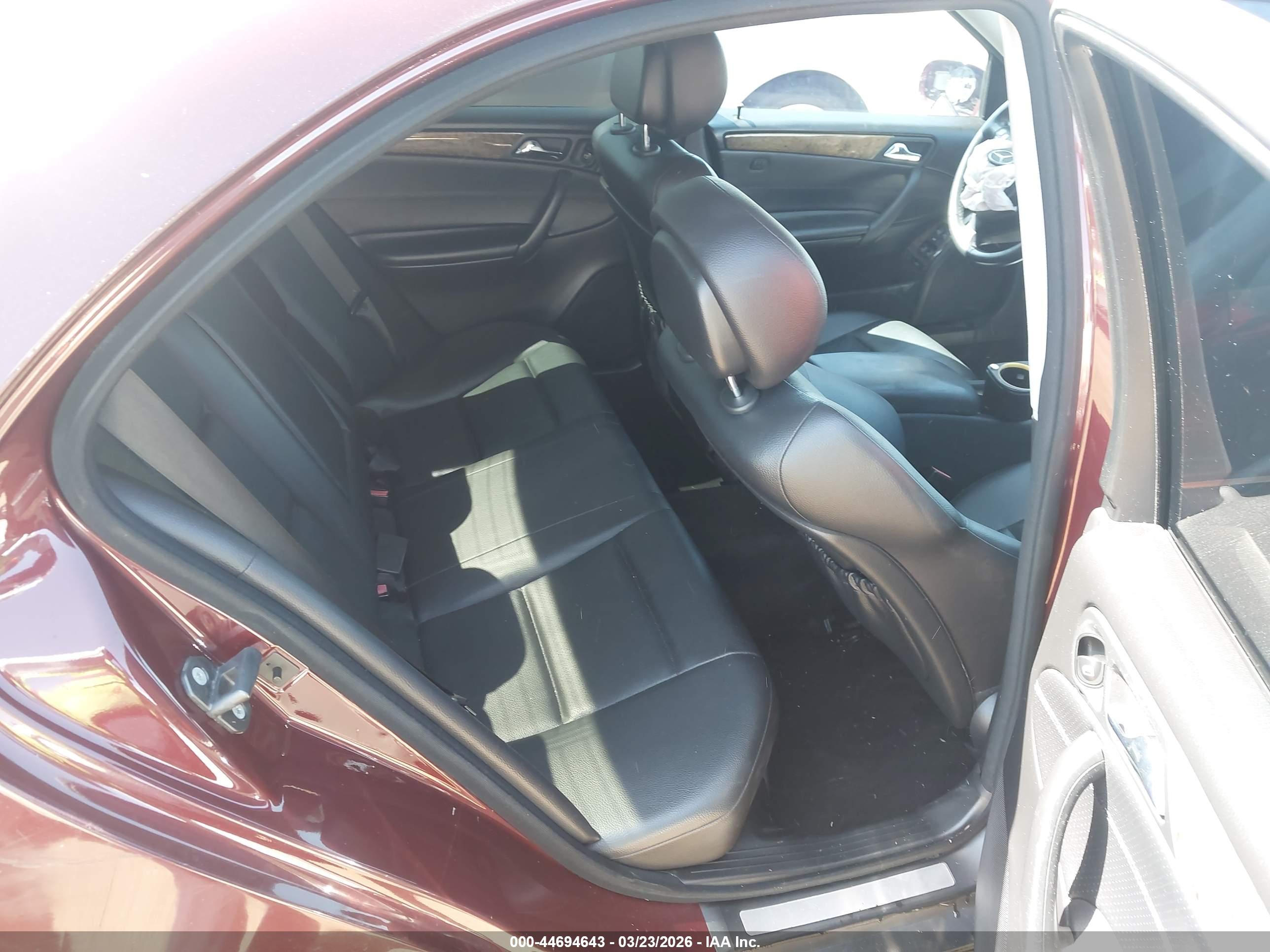 MERCEDES-BENZ C image 8