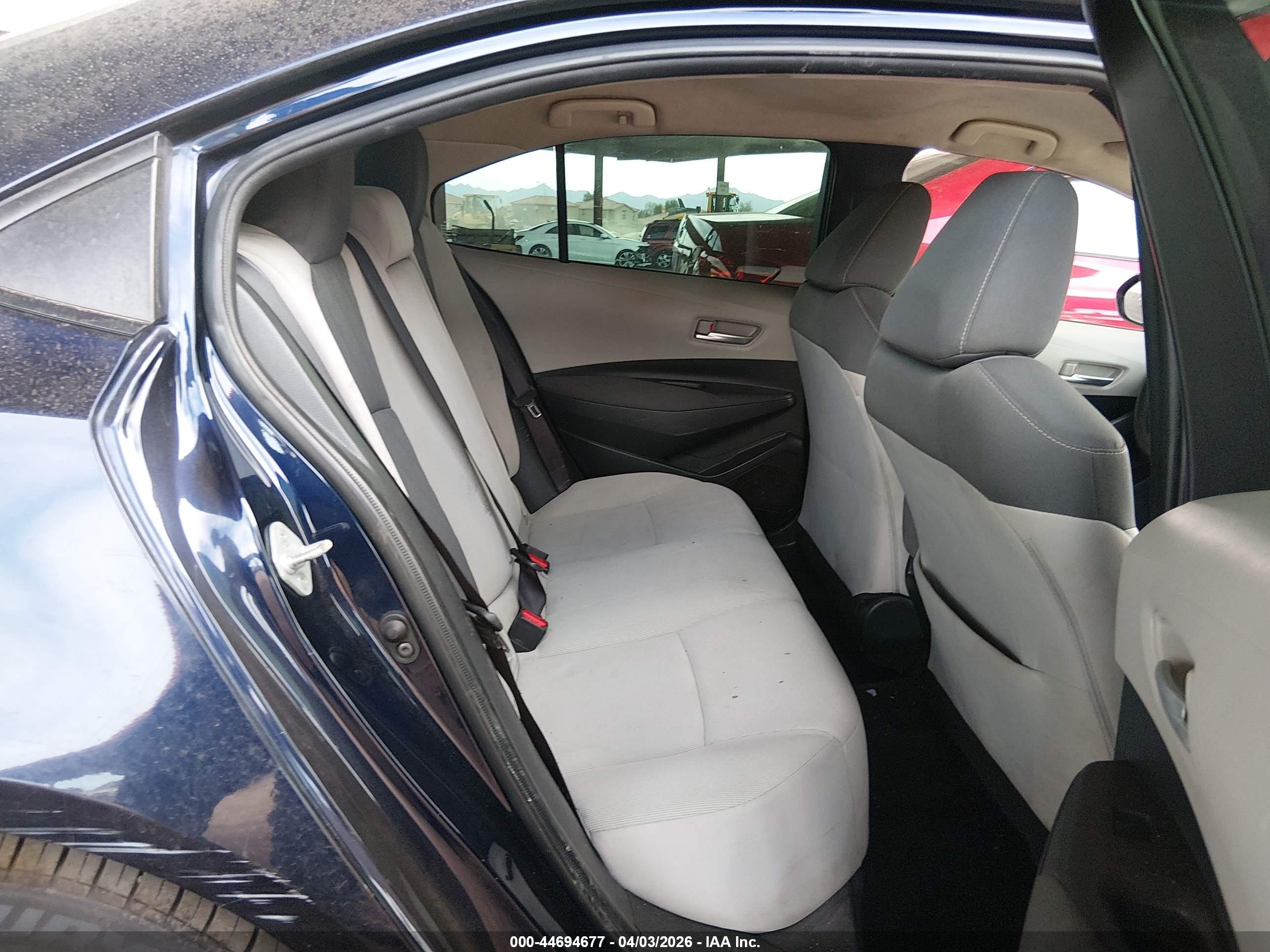 TOYOTA COROLLA image 8