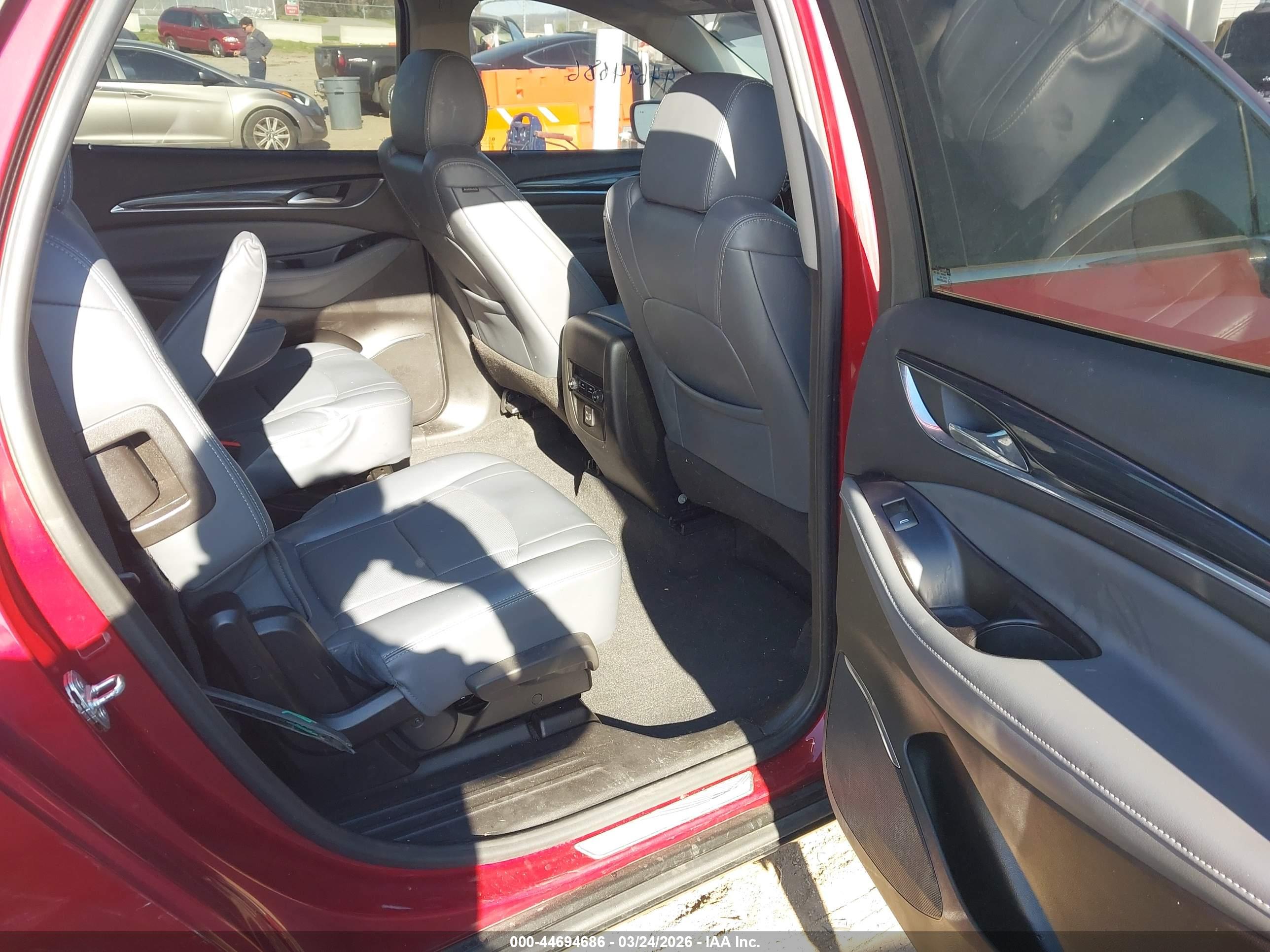 BUICK ENCLAVE image 8