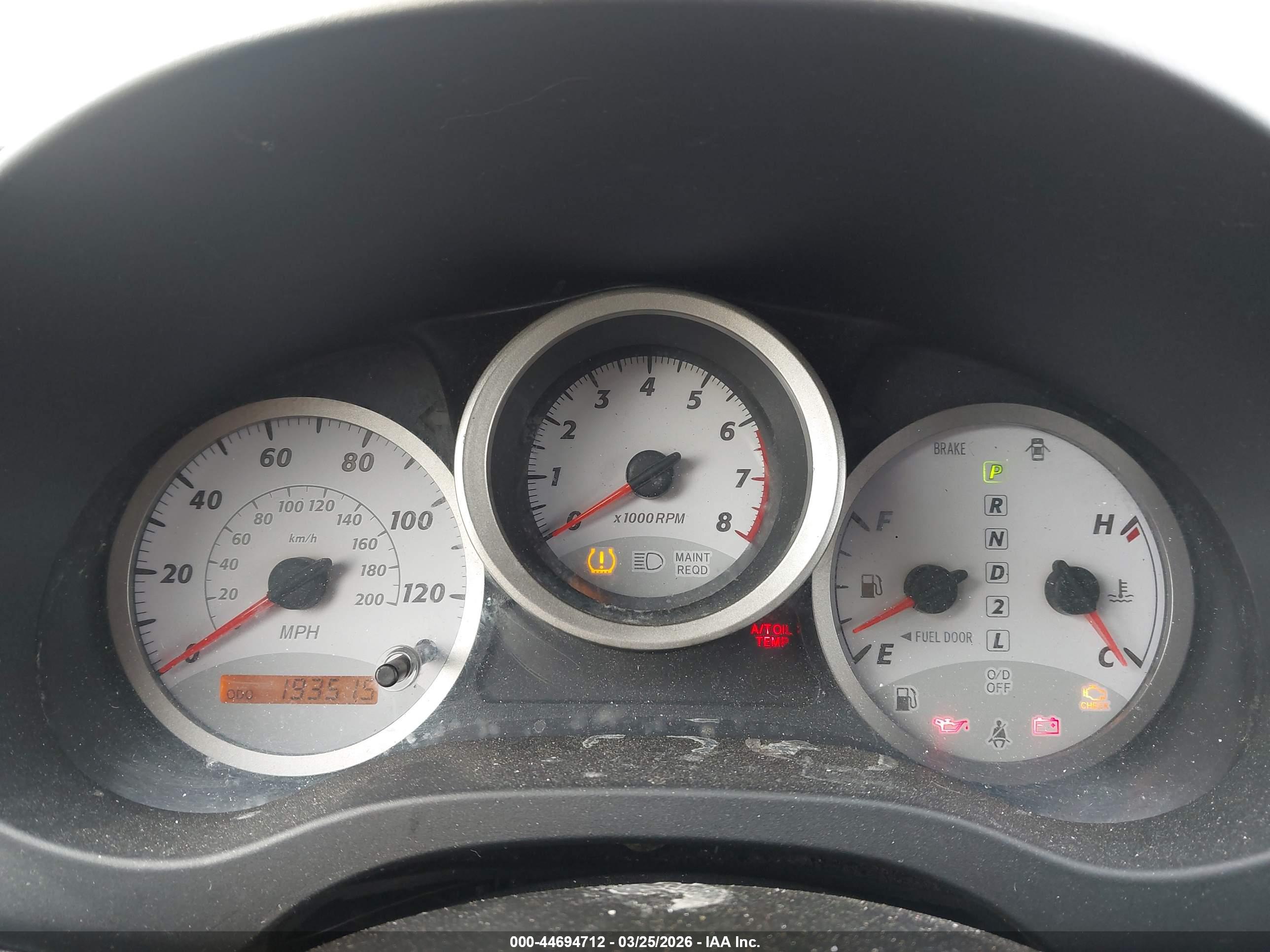 TOYOTA RAV4 image 7