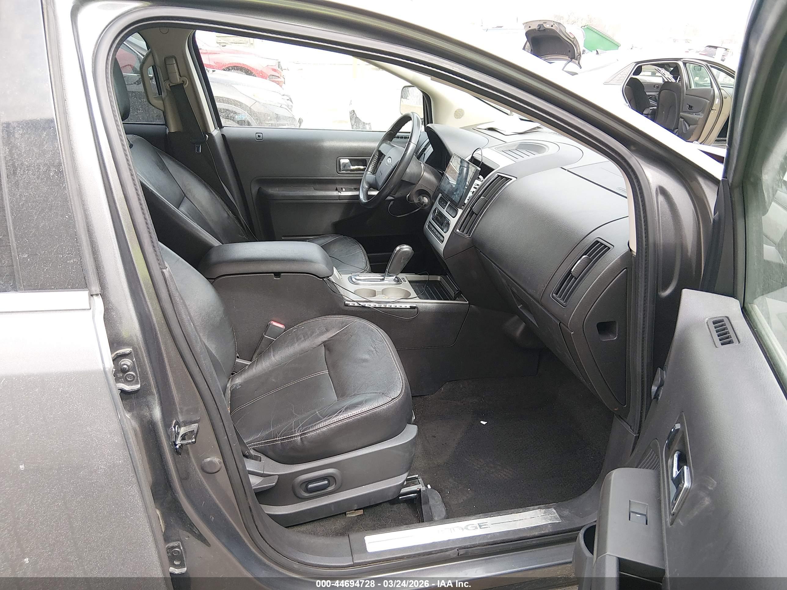FORD EDGE image 5