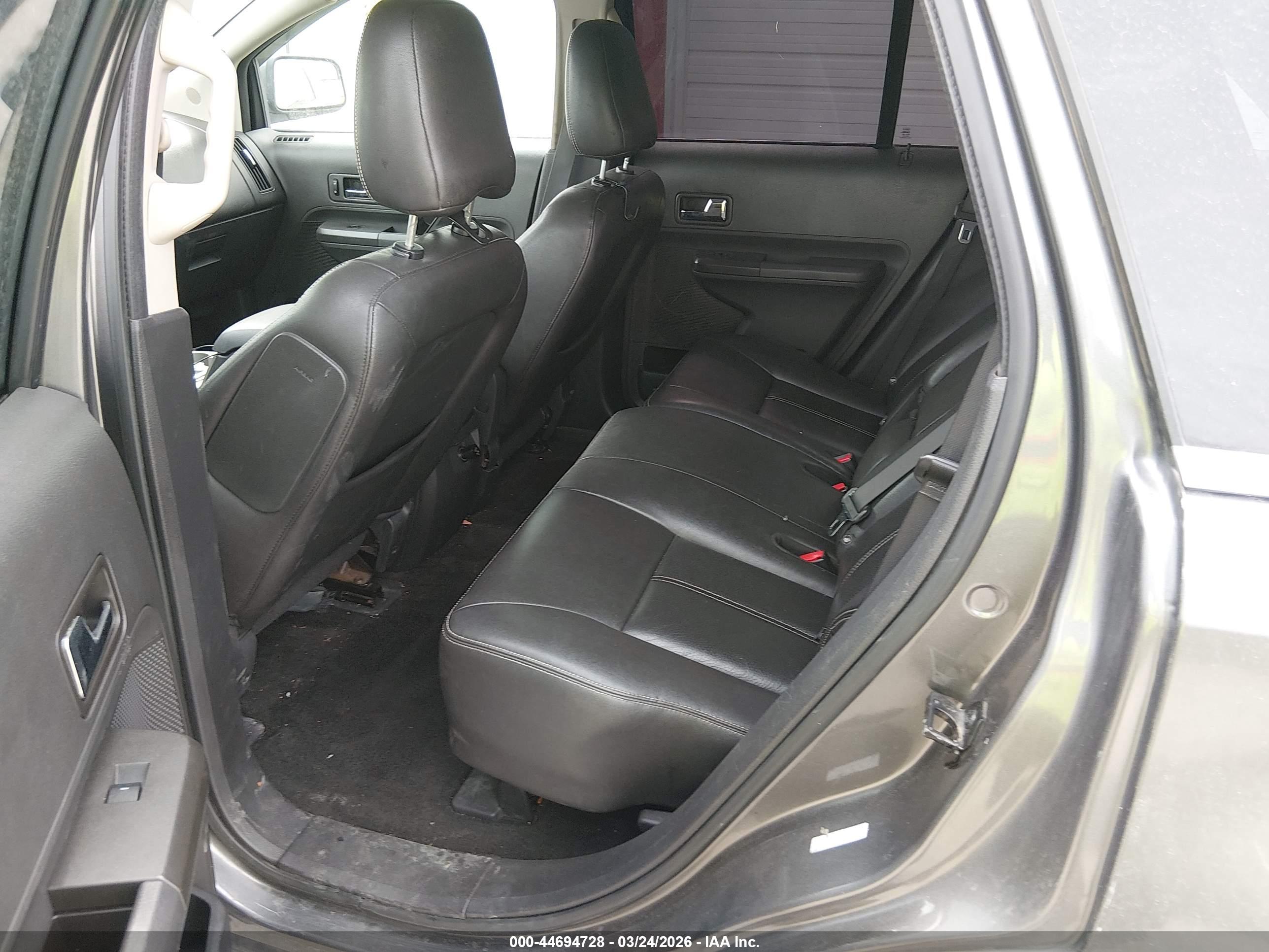 FORD EDGE image 8