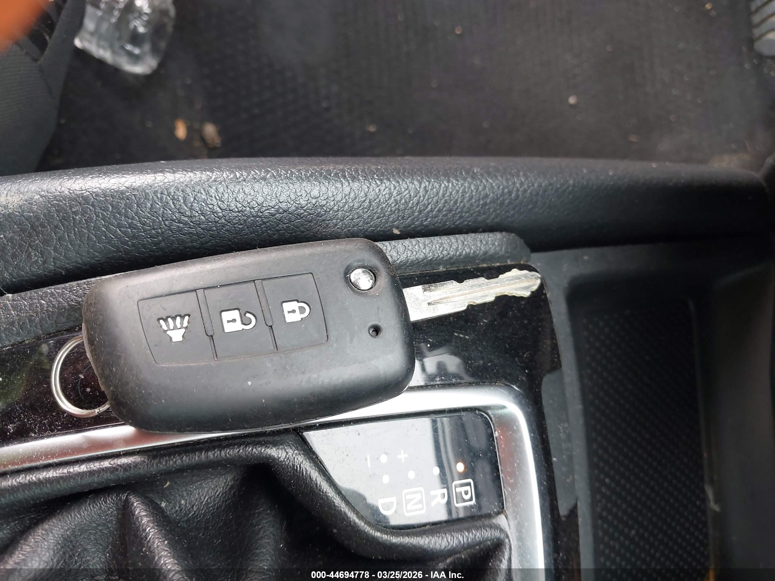 NISSAN ROGUE image 11