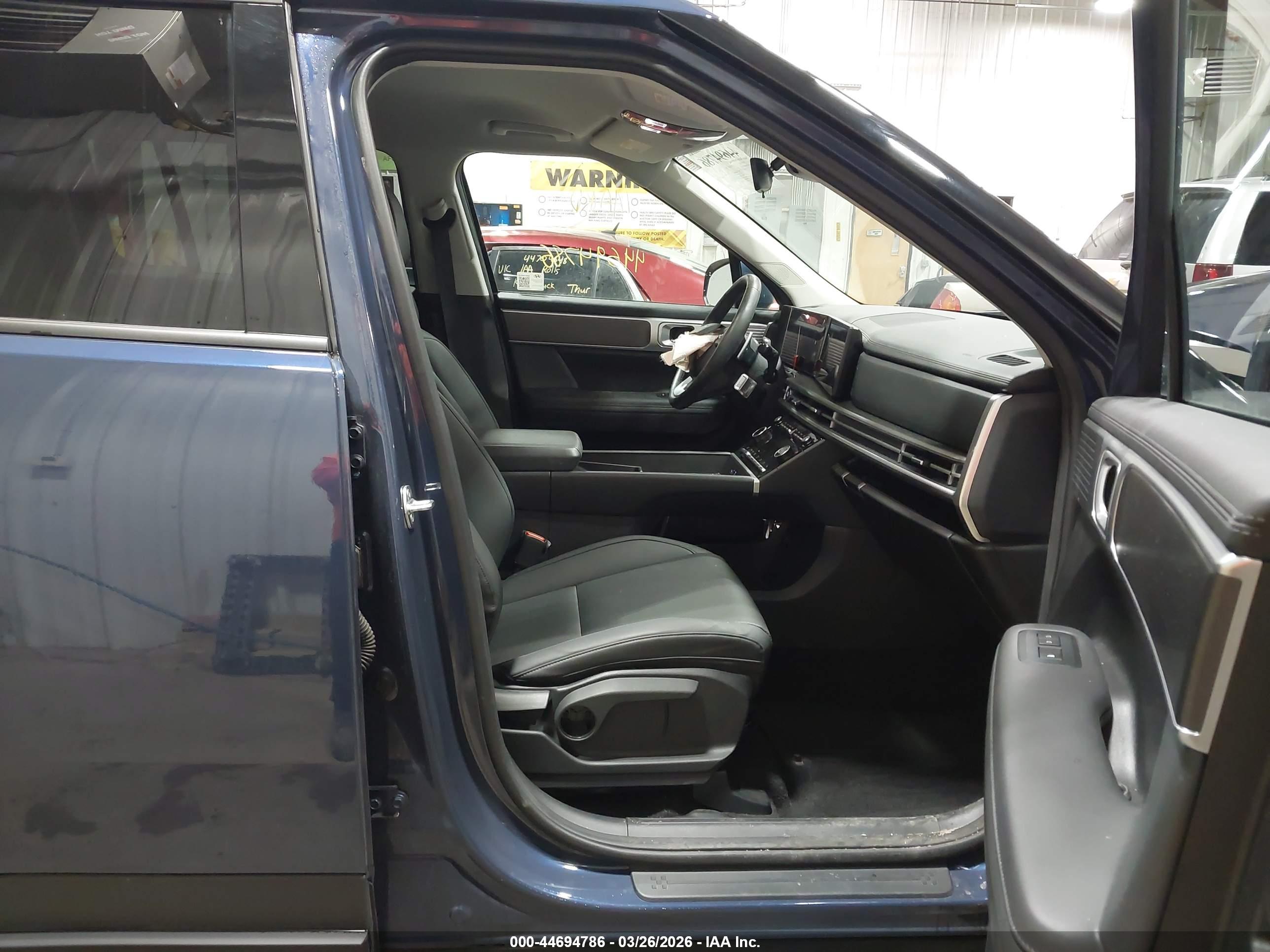 HYUNDAI SANTA image 5