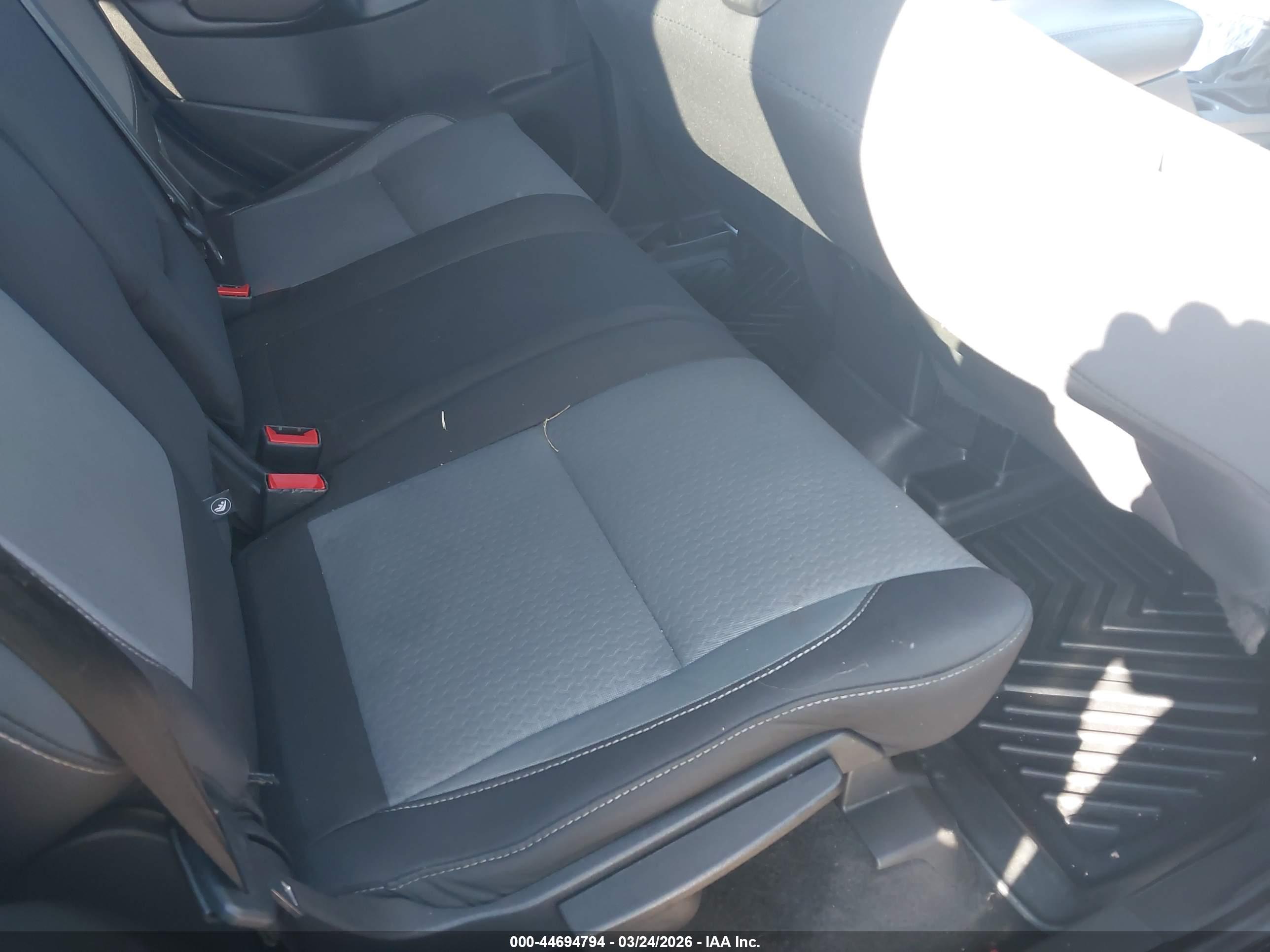 FORD ESCAPE image 8