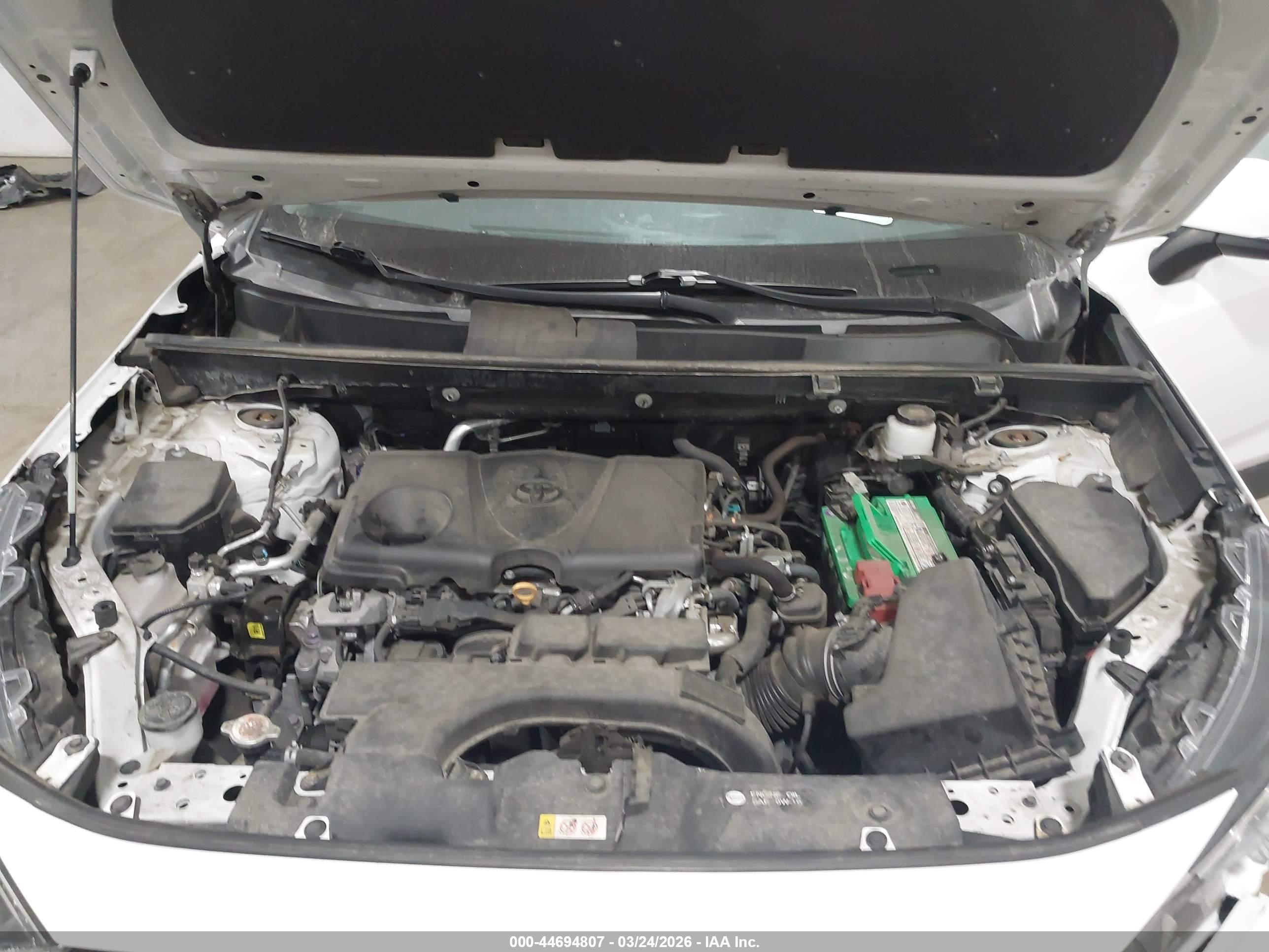 TOYOTA RAV4 image 10